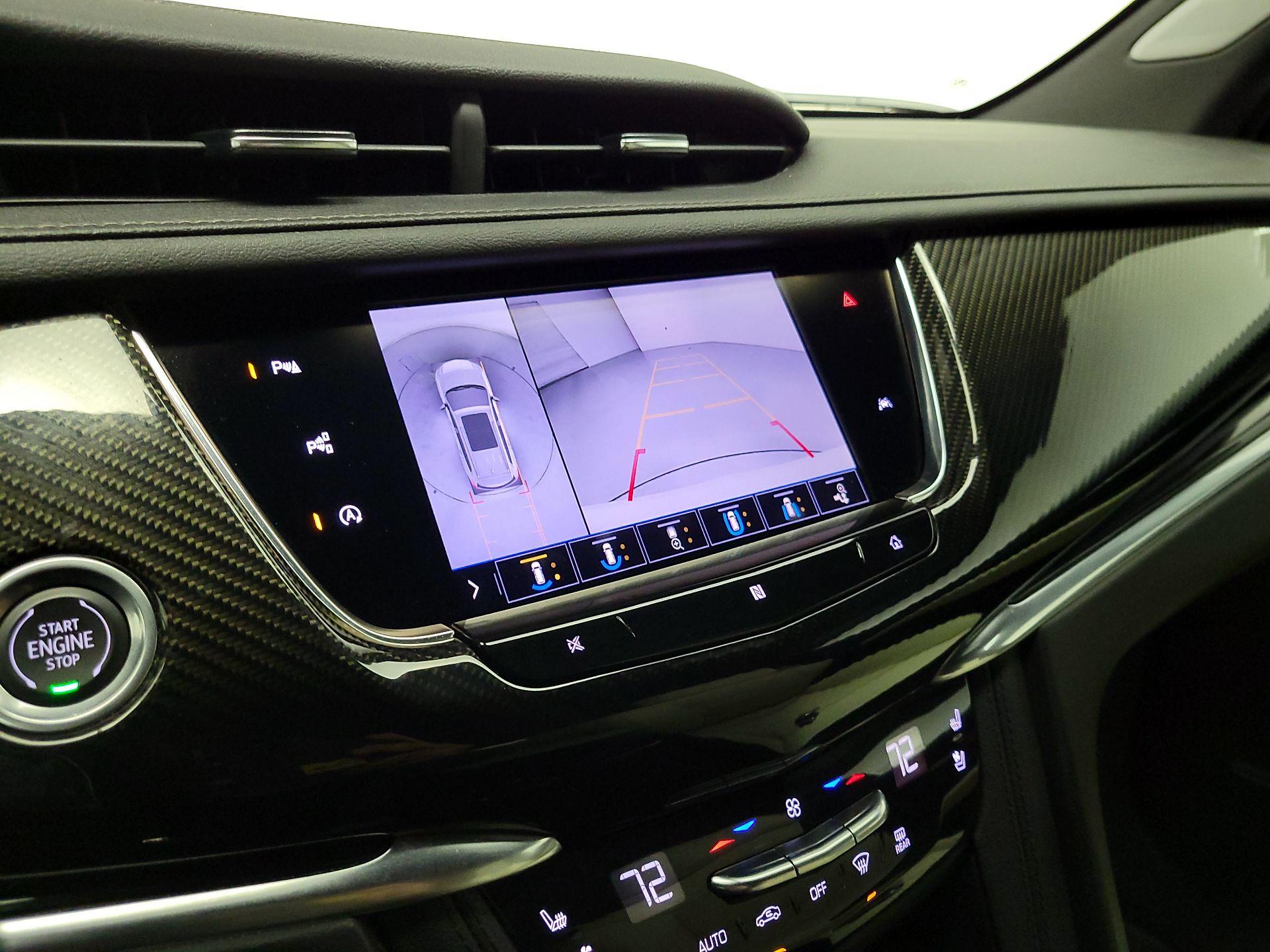 Thumbnail: 2020 Cadillac XT6 - 15