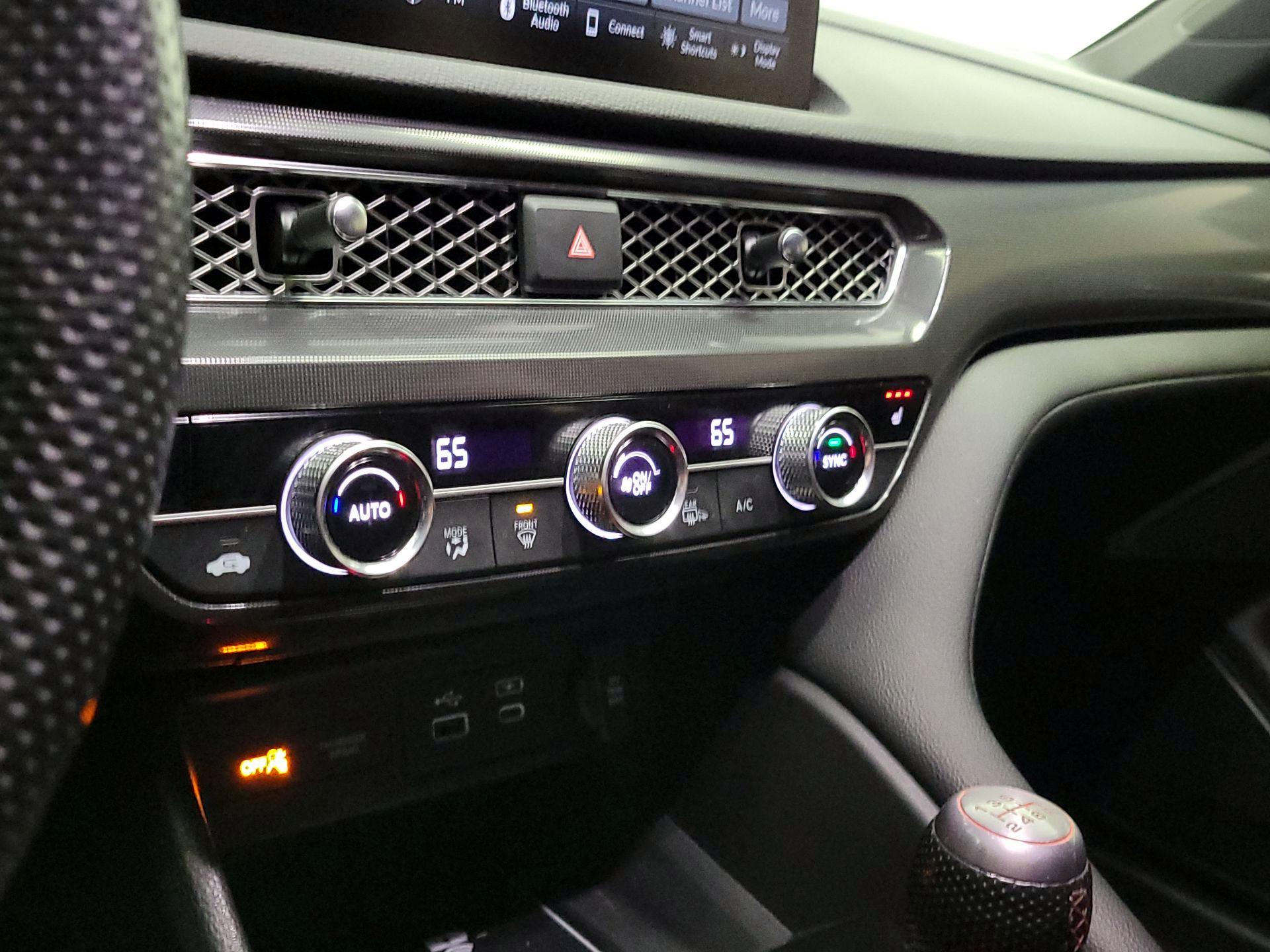 Thumbnail: 2024 Acura Integra - 16