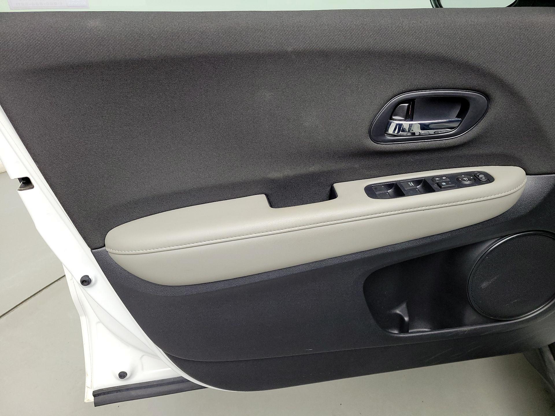 Thumbnail: 2020 Honda HR-V - 12