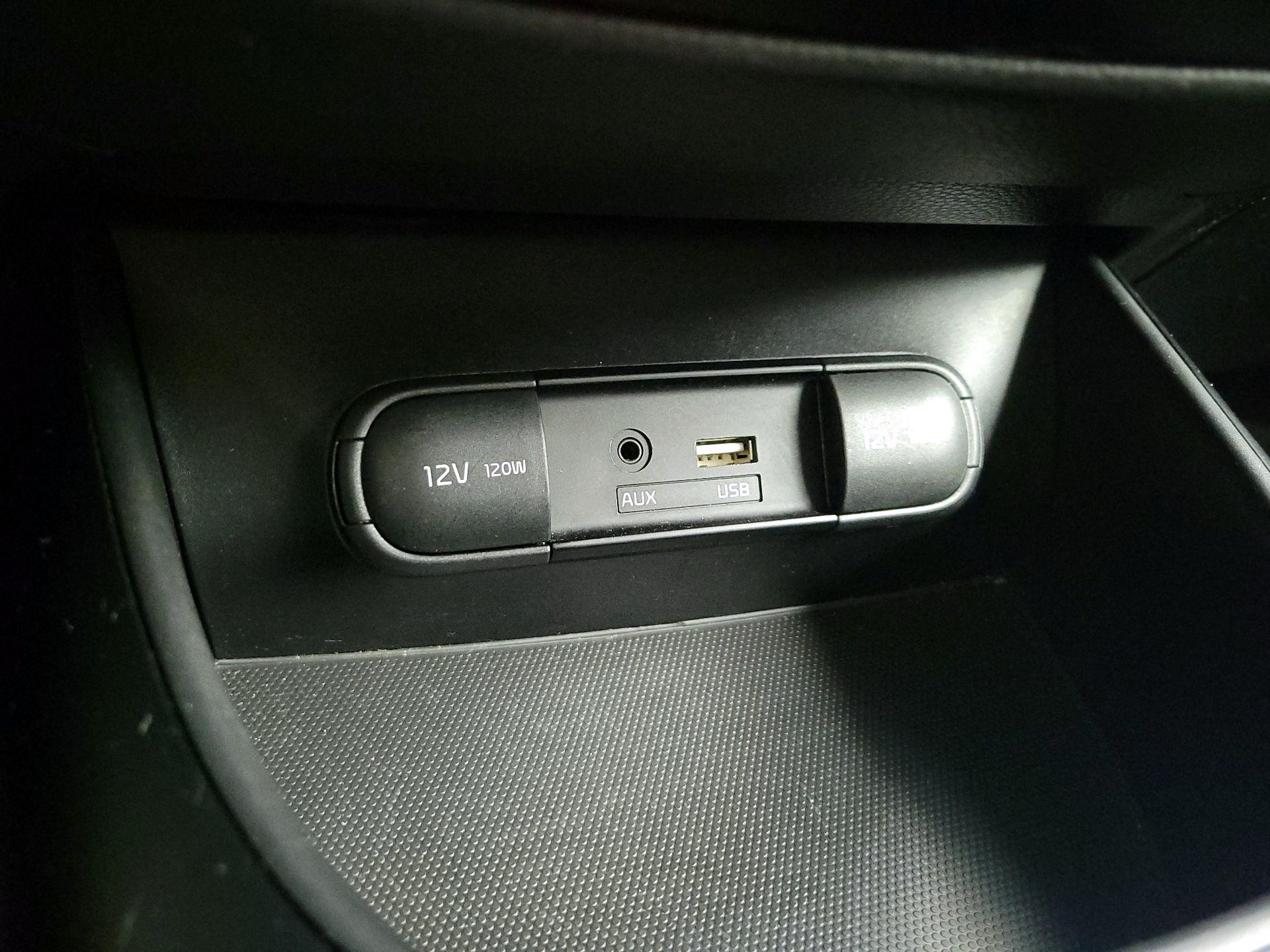 Thumbnail: 2016 Kia Soul - 18