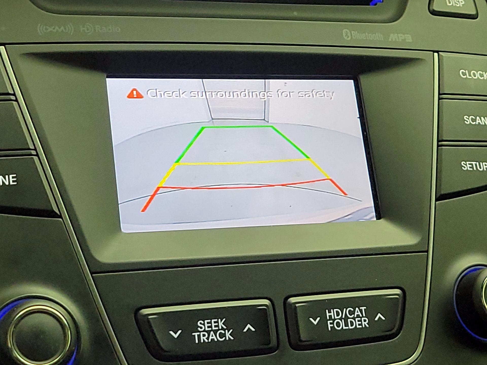 Thumbnail: 2015 Hyundai Santa Fe - 14