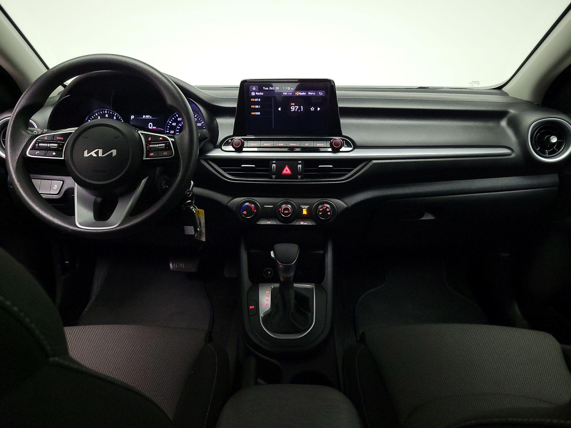 Thumbnail: 2024 Kia Forte - 9