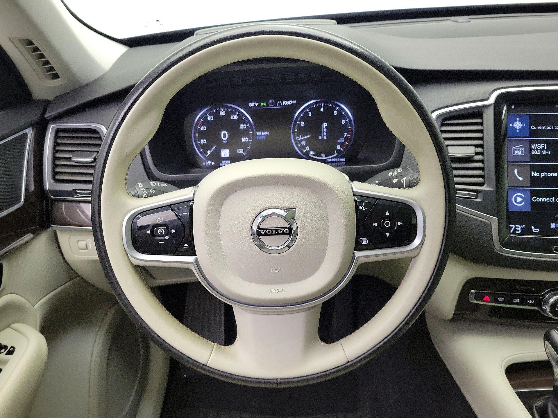 Thumbnail: 2019 Volvo XC90 - 10