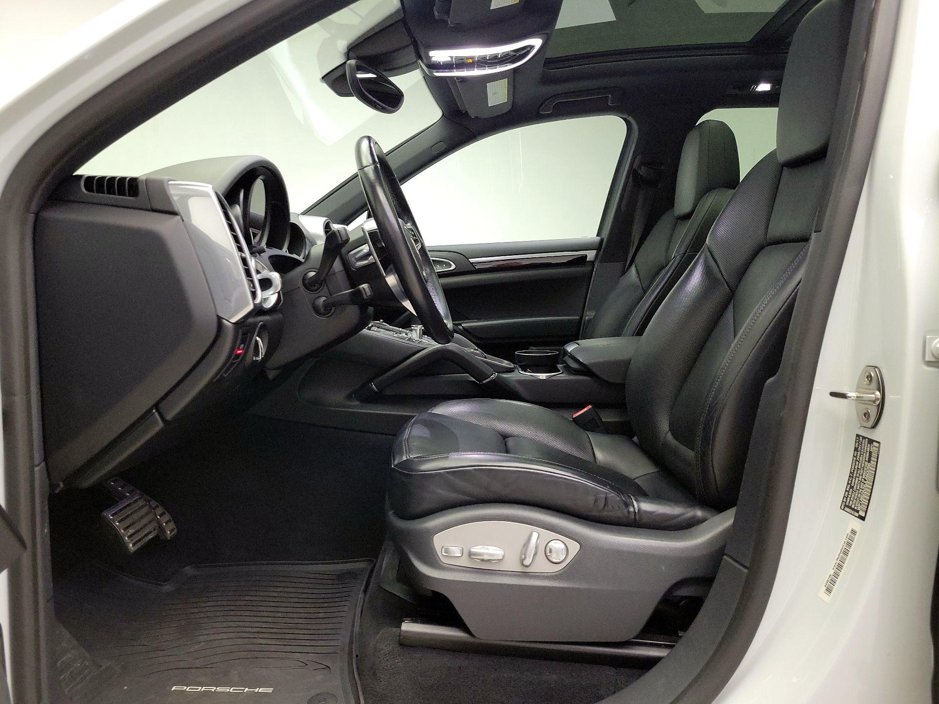 Thumbnail: 2018 Porsche Cayenne - 11