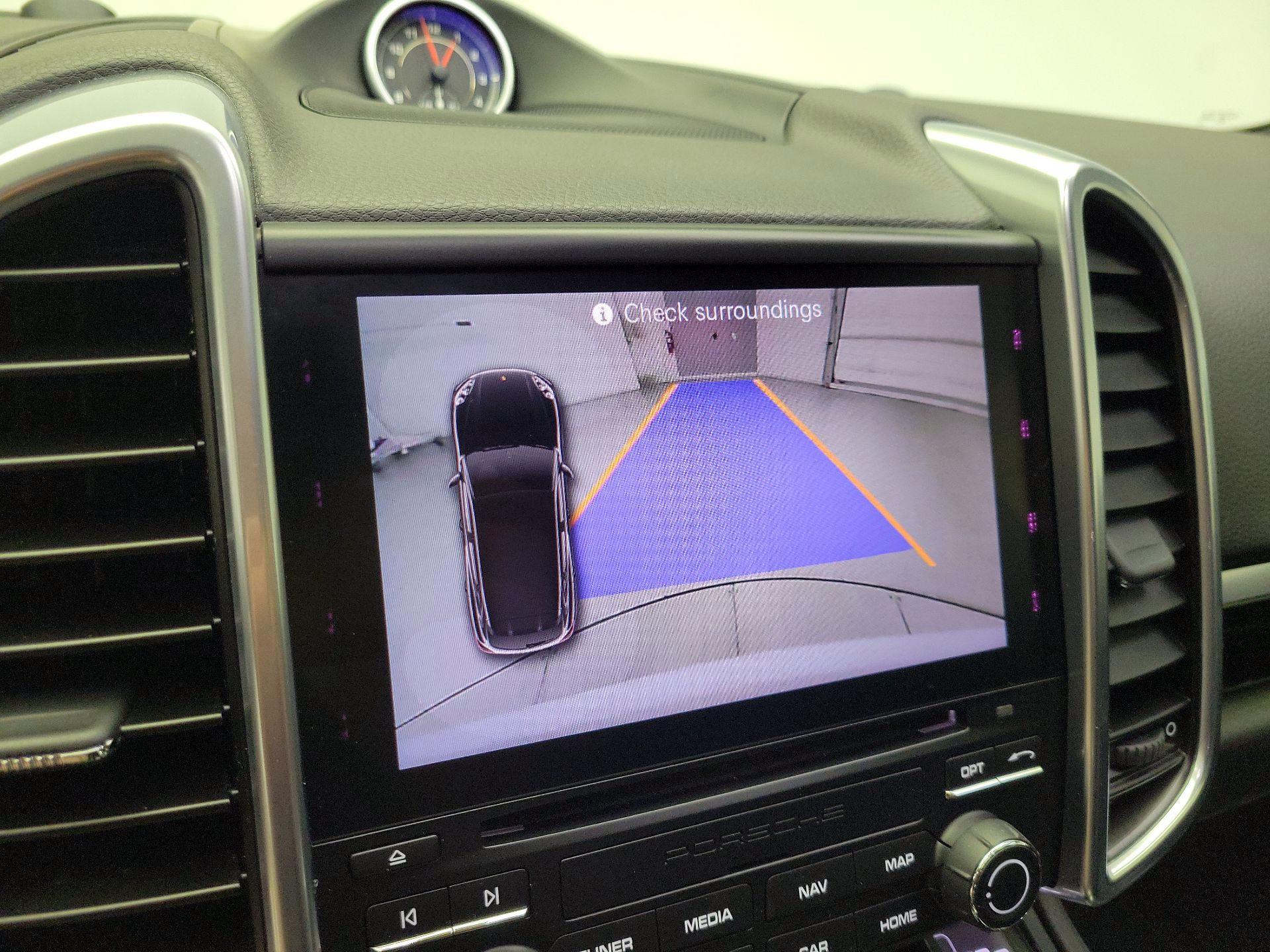 Thumbnail: 2018 Porsche Cayenne - 15