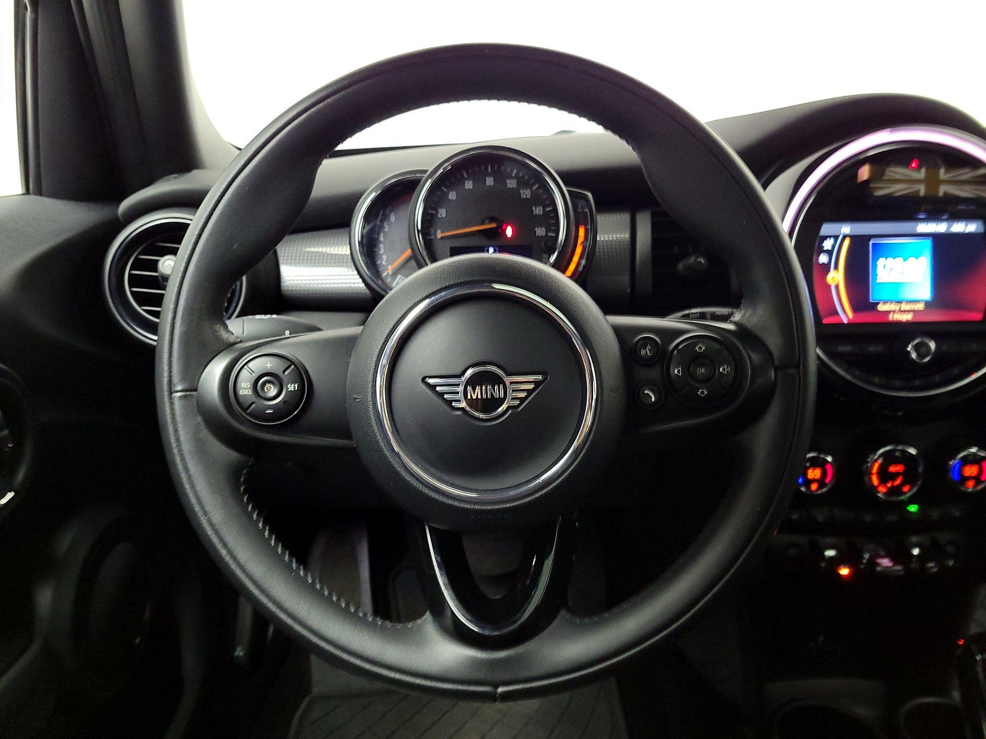 Thumbnail: 2020 MINI Cooper Hardtop - 10