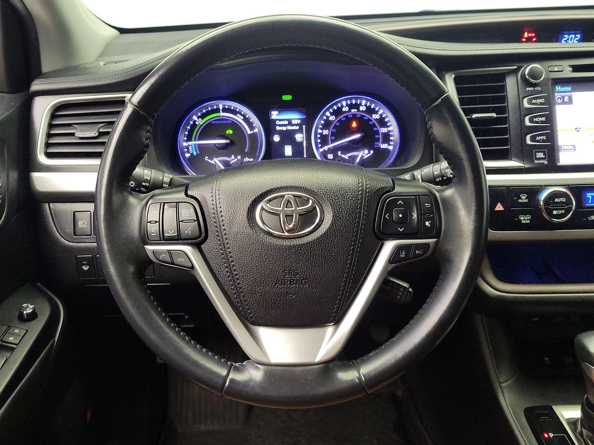 Thumbnail: 2019 Toyota Highlander - 10