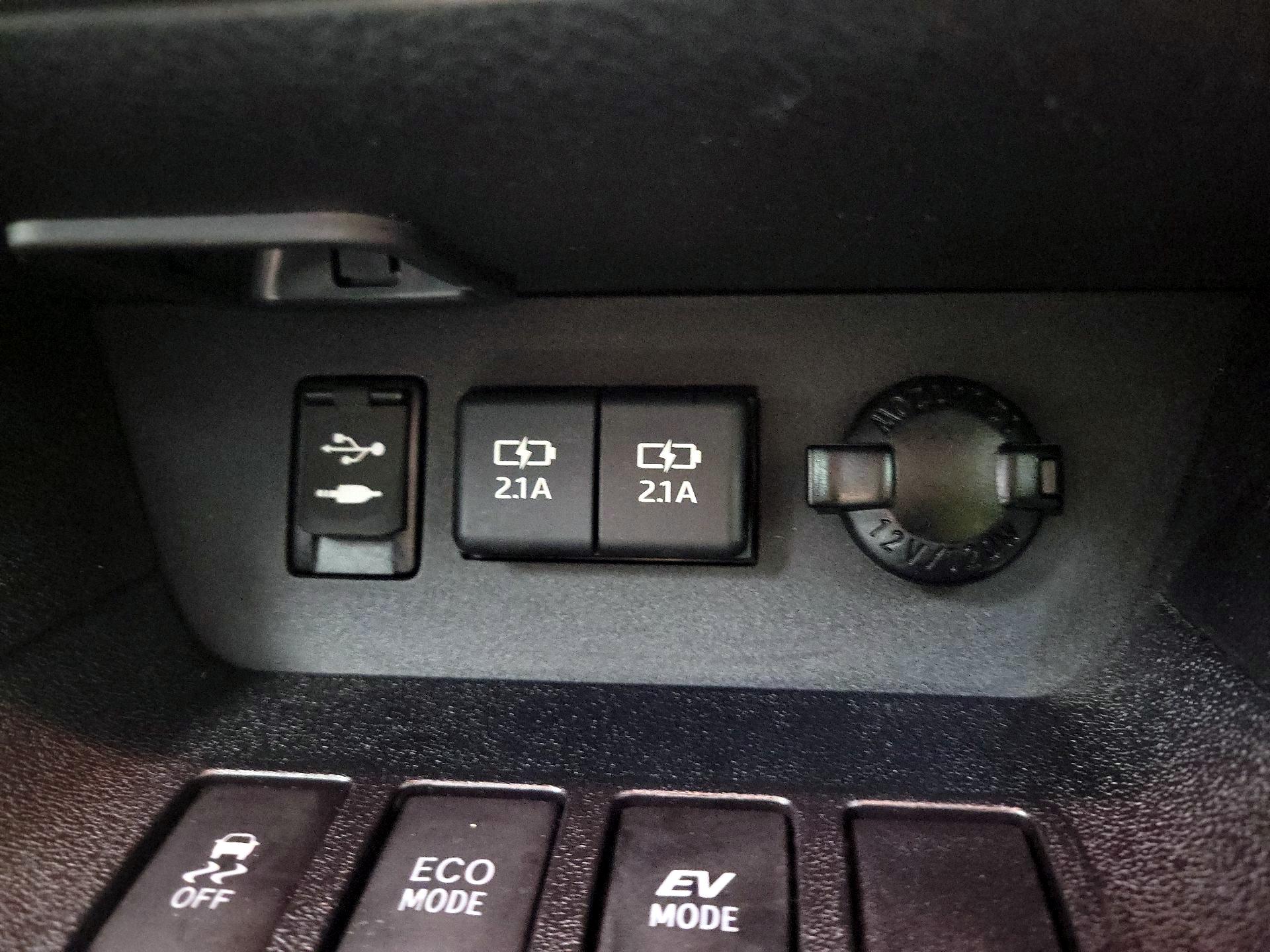 Thumbnail: 2019 Toyota Highlander - 19