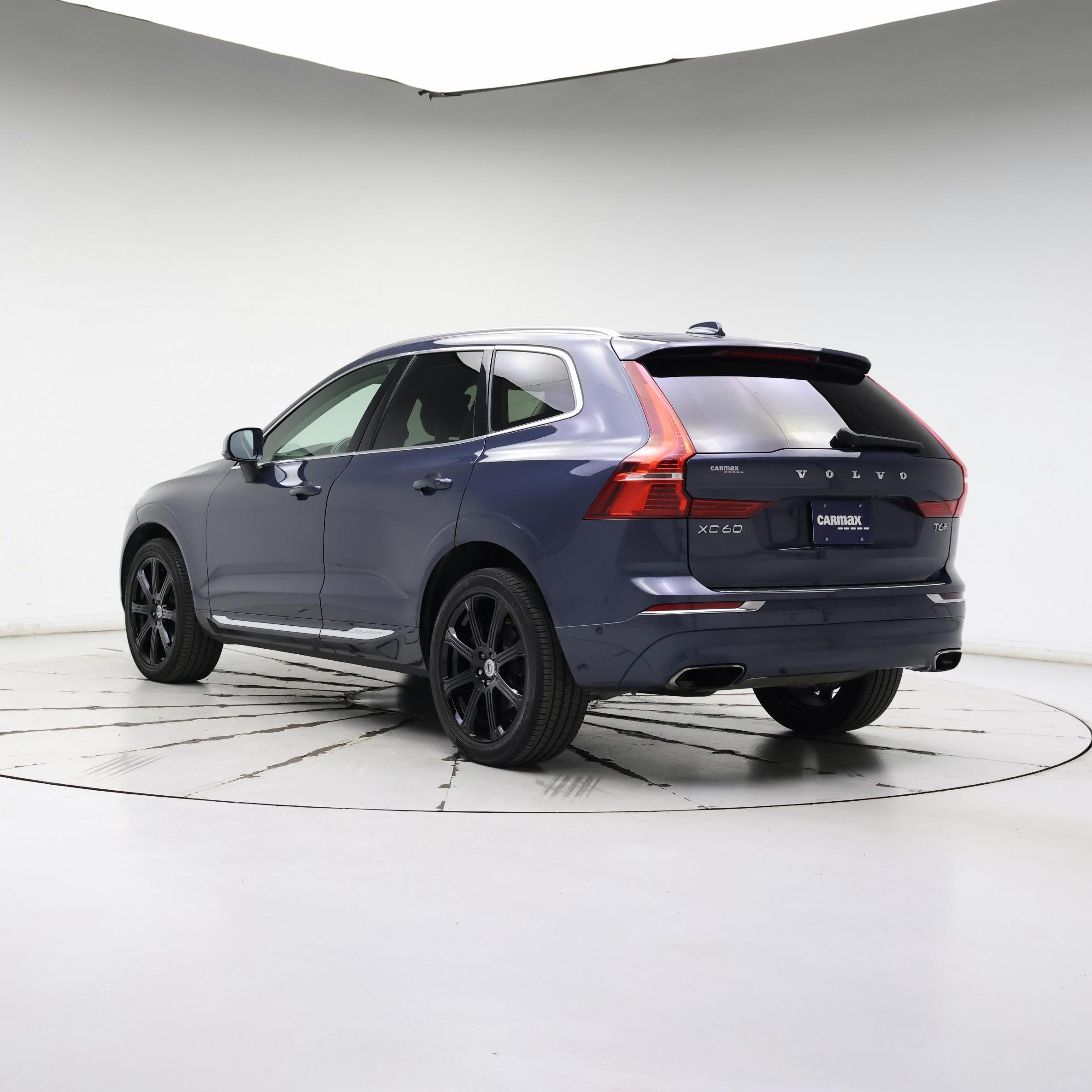 Thumbnail: 2018 Volvo XC60 - 2