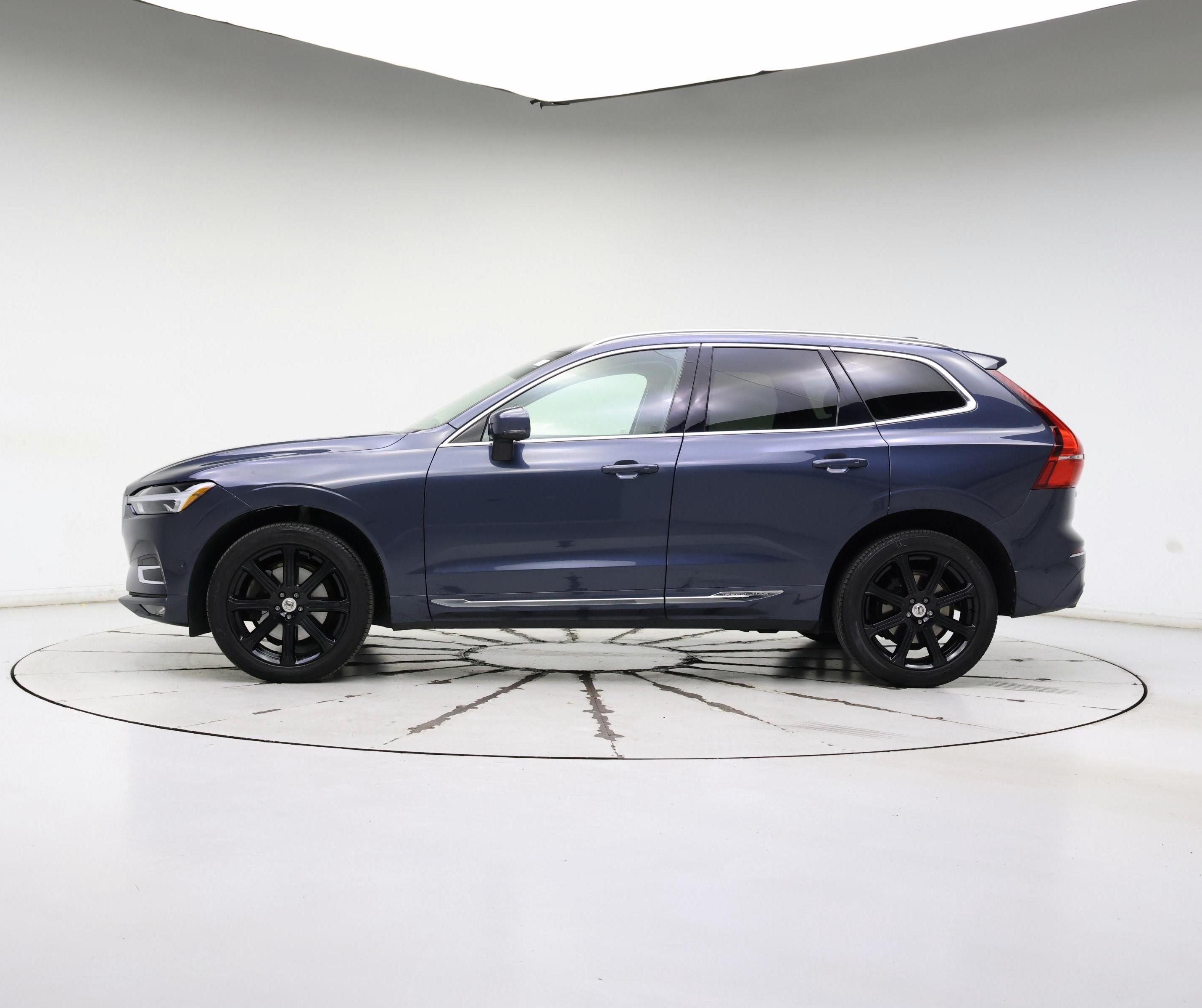 Thumbnail: 2018 Volvo XC60 - 3
