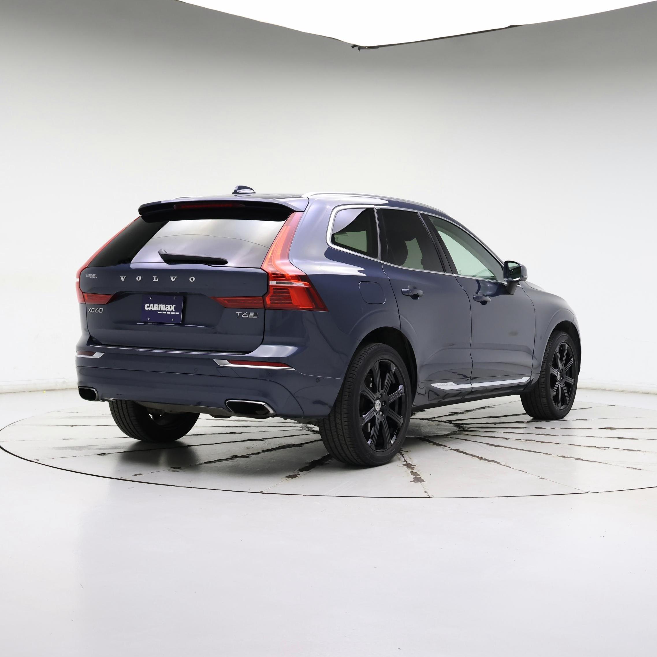 Thumbnail: 2018 Volvo XC60 - 8