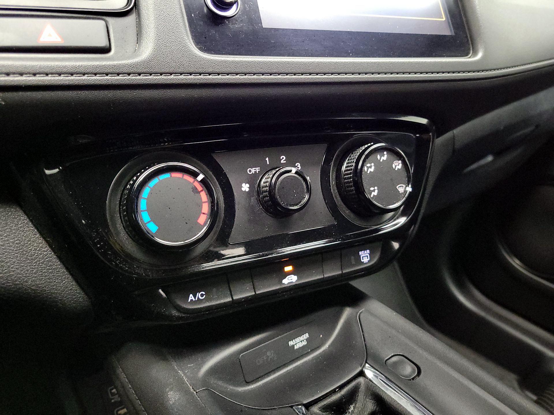 Thumbnail: 2020 Honda HR-V - 16