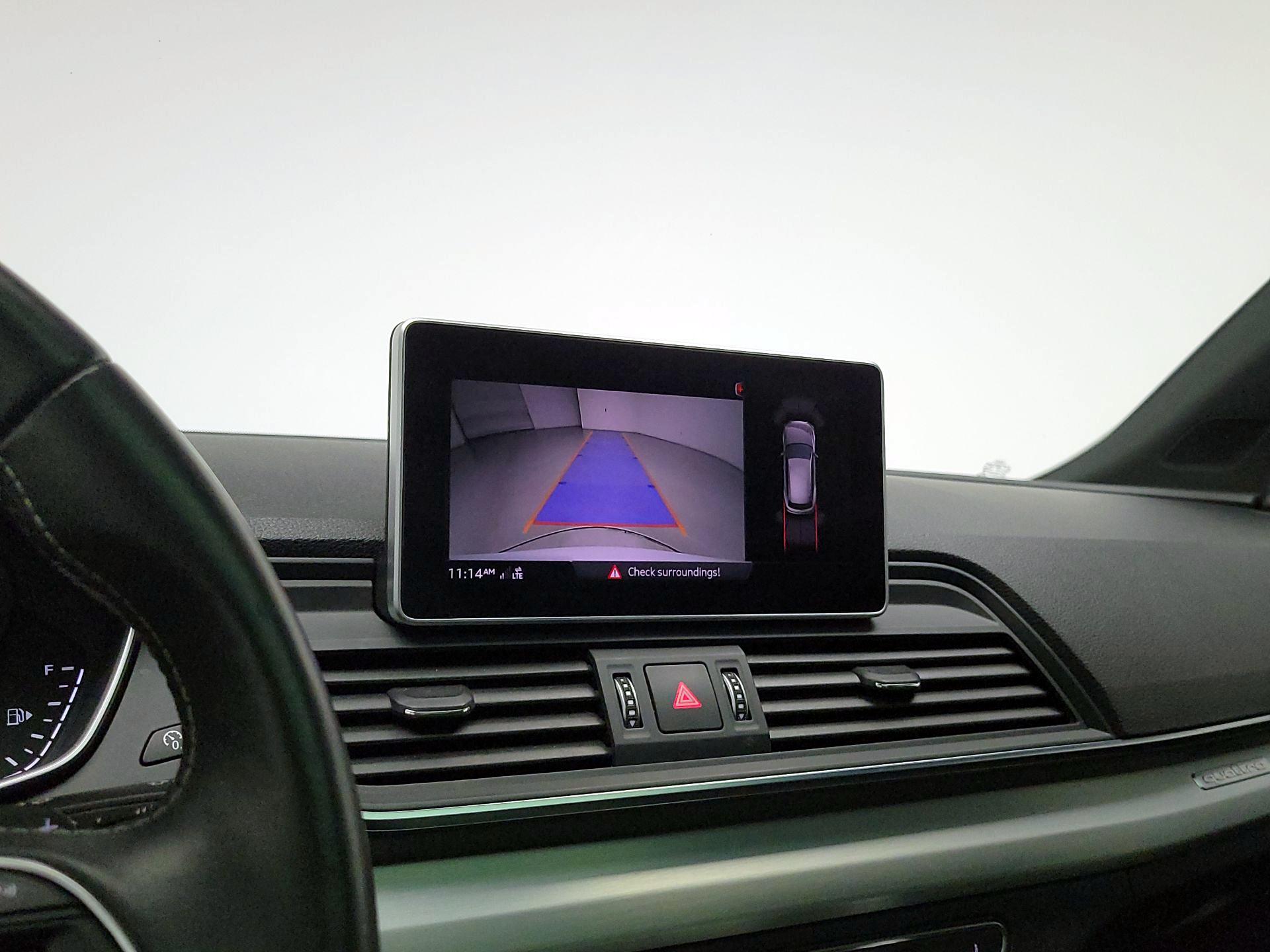 Thumbnail: 2020 Audi SQ5 - 15