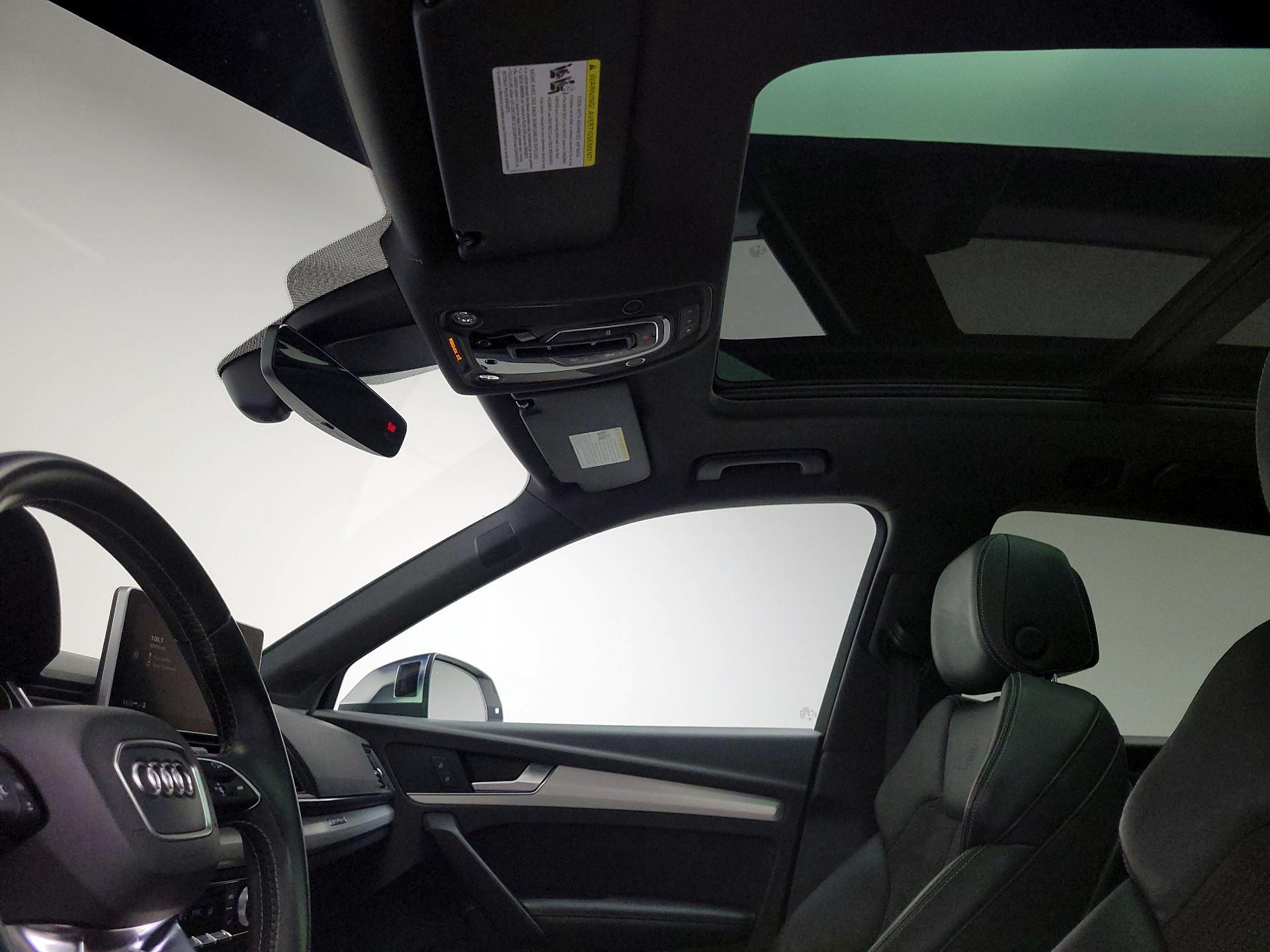 Thumbnail: 2020 Audi SQ5 - 20