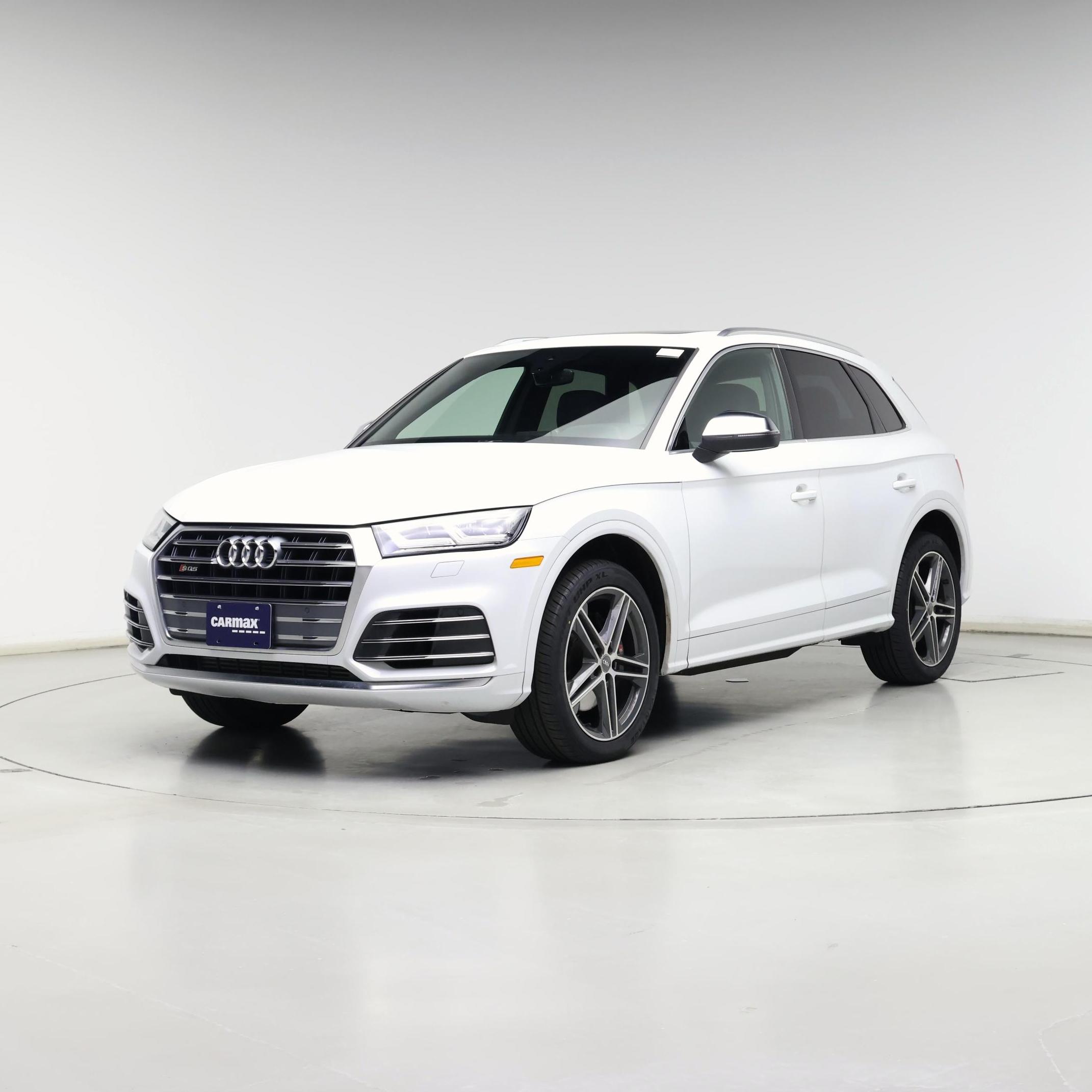 Thumbnail: 2020 Audi SQ5 - 4