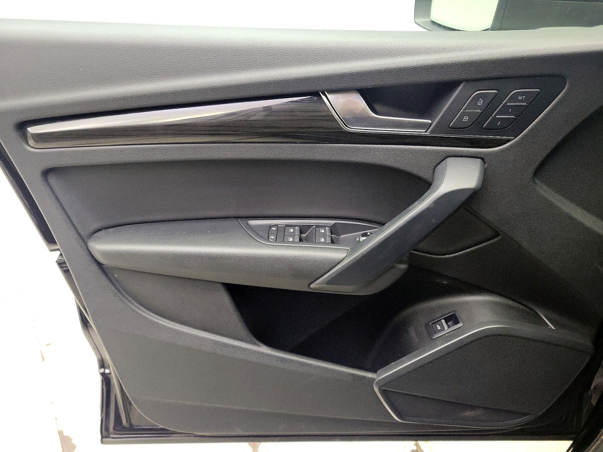 Thumbnail: 2019 Audi Q5 - 12