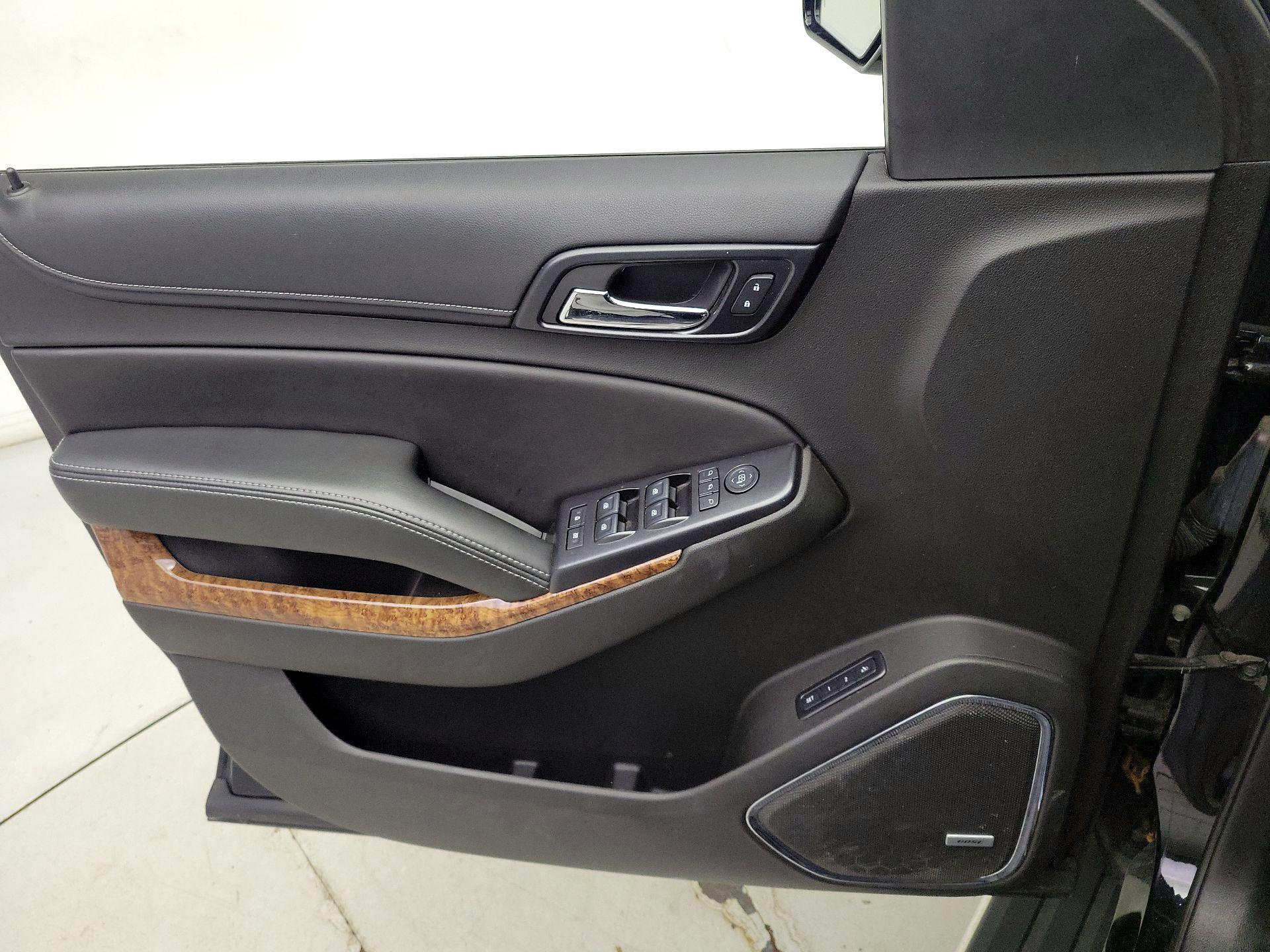 Thumbnail: 2018 Chevrolet Tahoe - 12