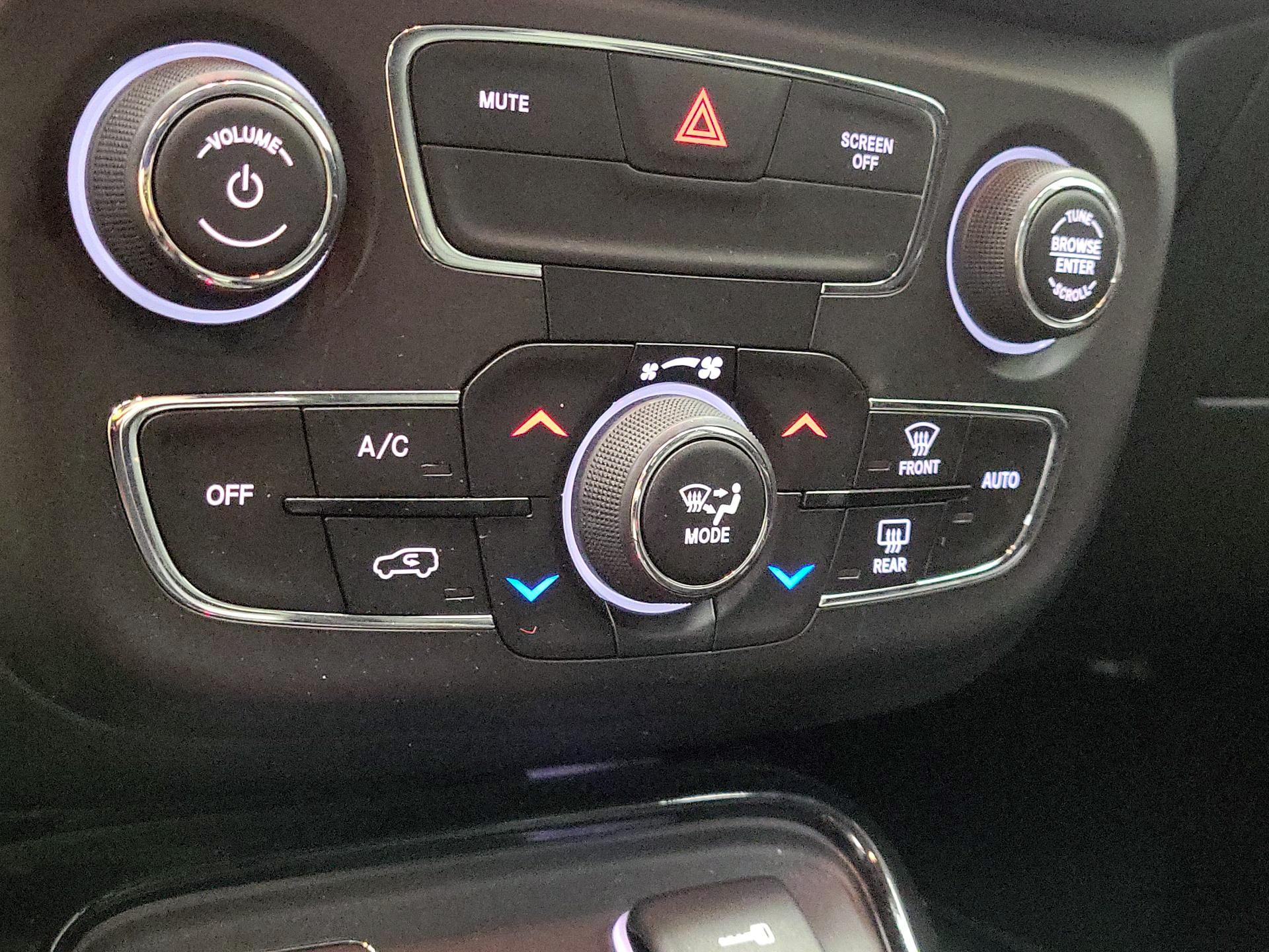 Thumbnail: 2019 Jeep Compass - 16