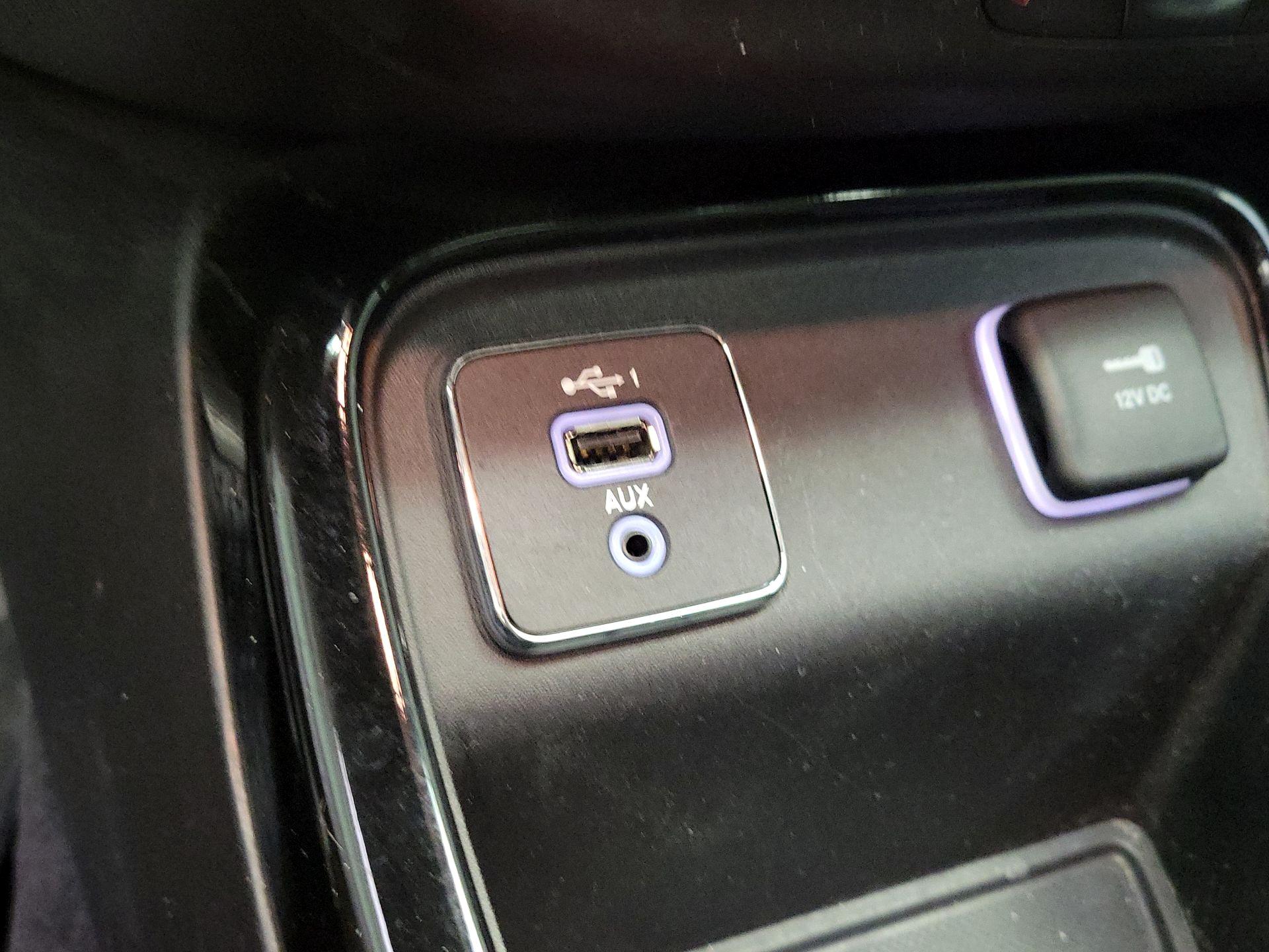 Thumbnail: 2019 Jeep Compass - 18