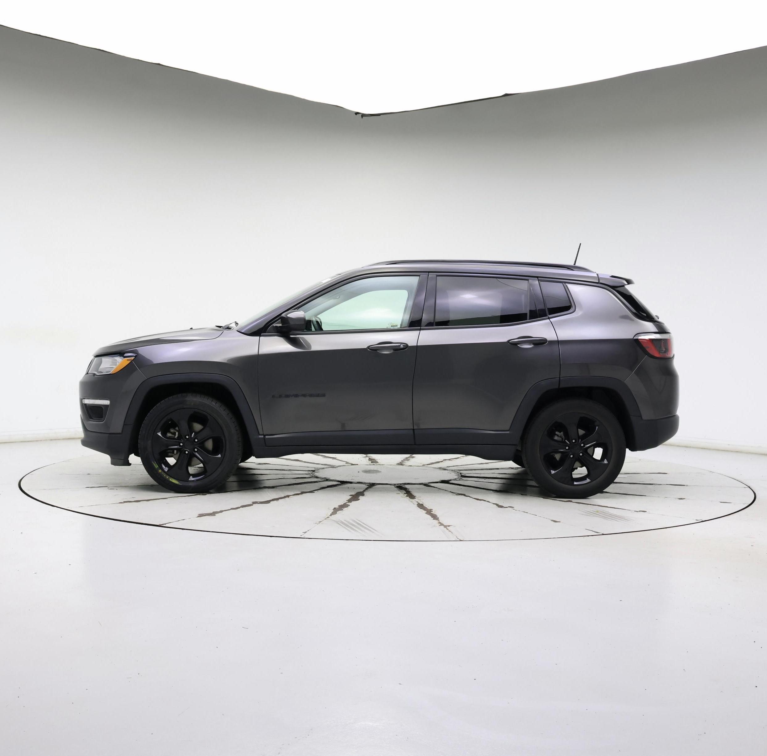 Thumbnail: 2019 Jeep Compass - 3