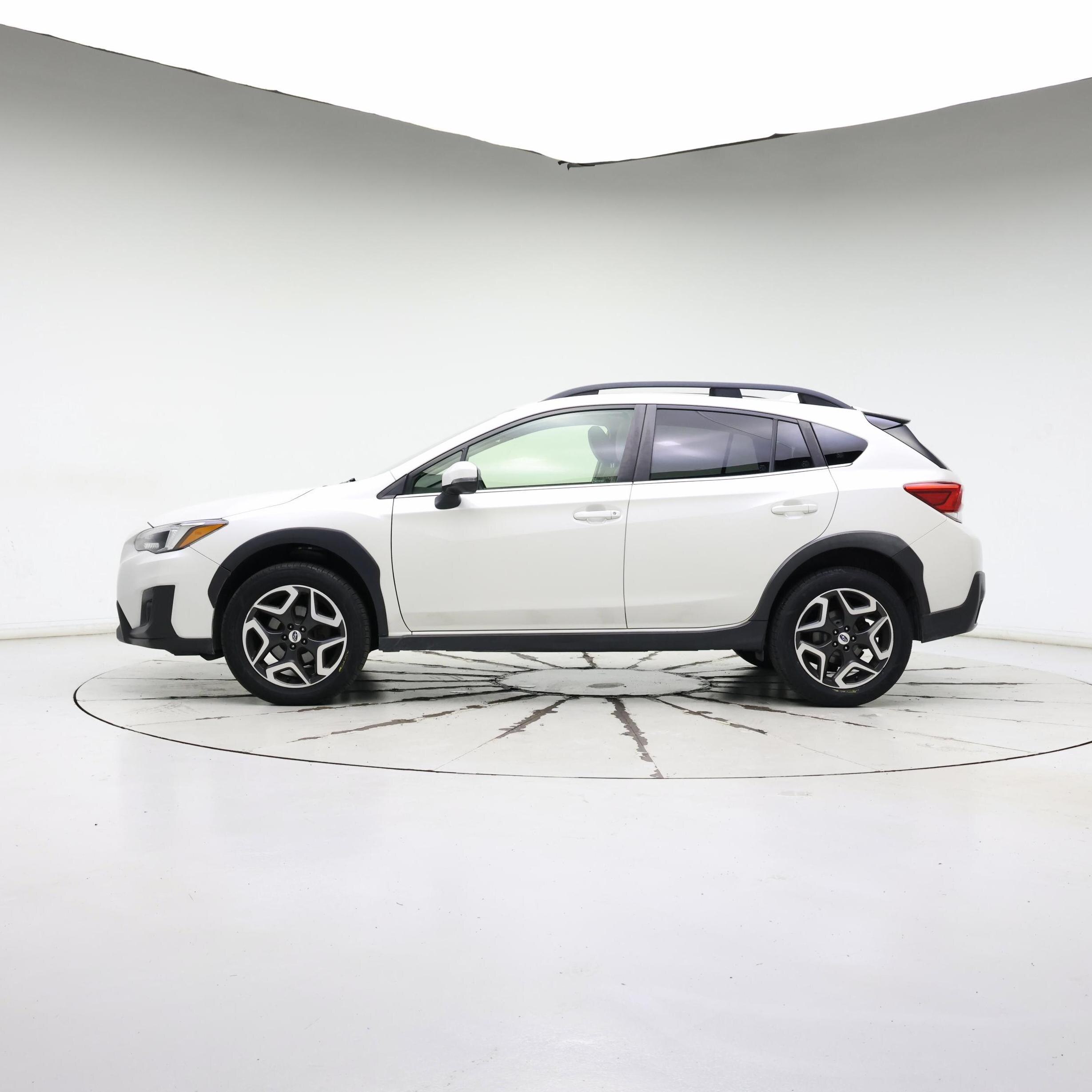 Thumbnail: 2018 Subaru Crosstrek - 3