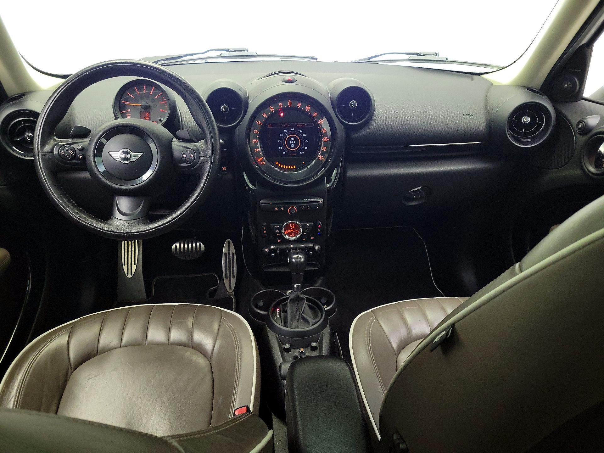 Thumbnail: 2015 MINI Cooper Countryman - 9