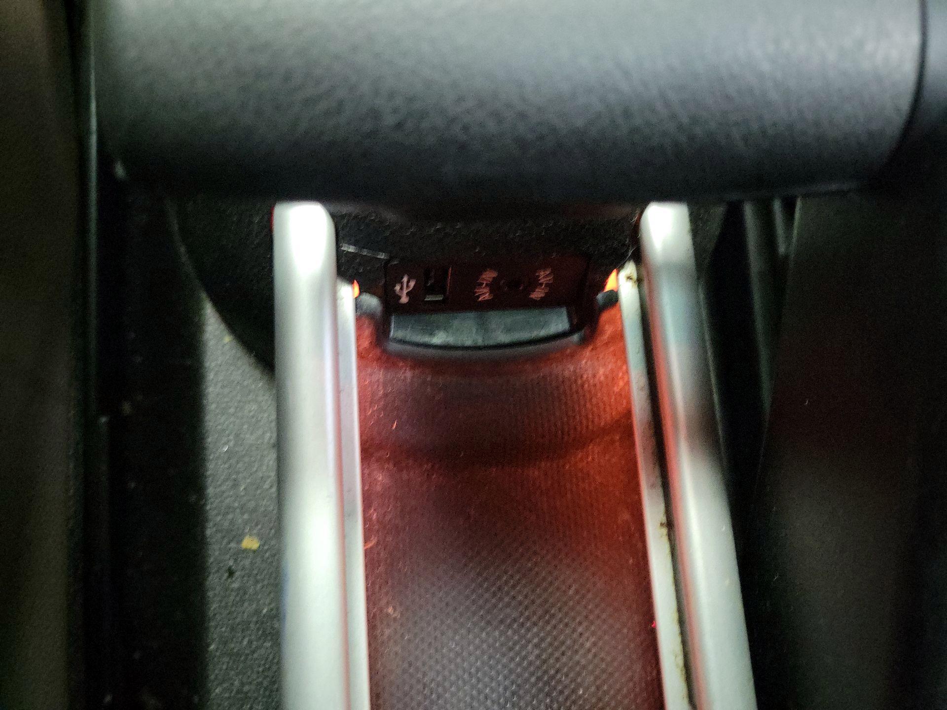 Thumbnail: 2015 MINI Cooper Countryman - 16