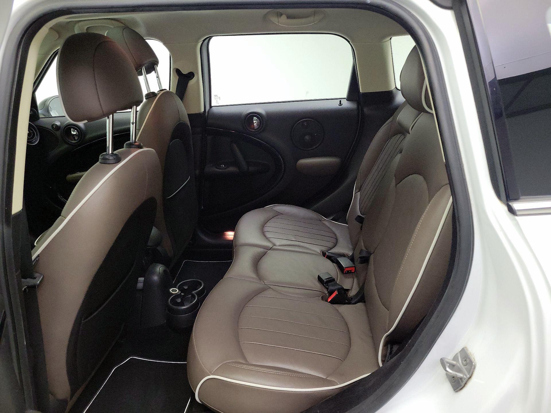 Thumbnail: 2015 MINI Cooper Countryman - 18