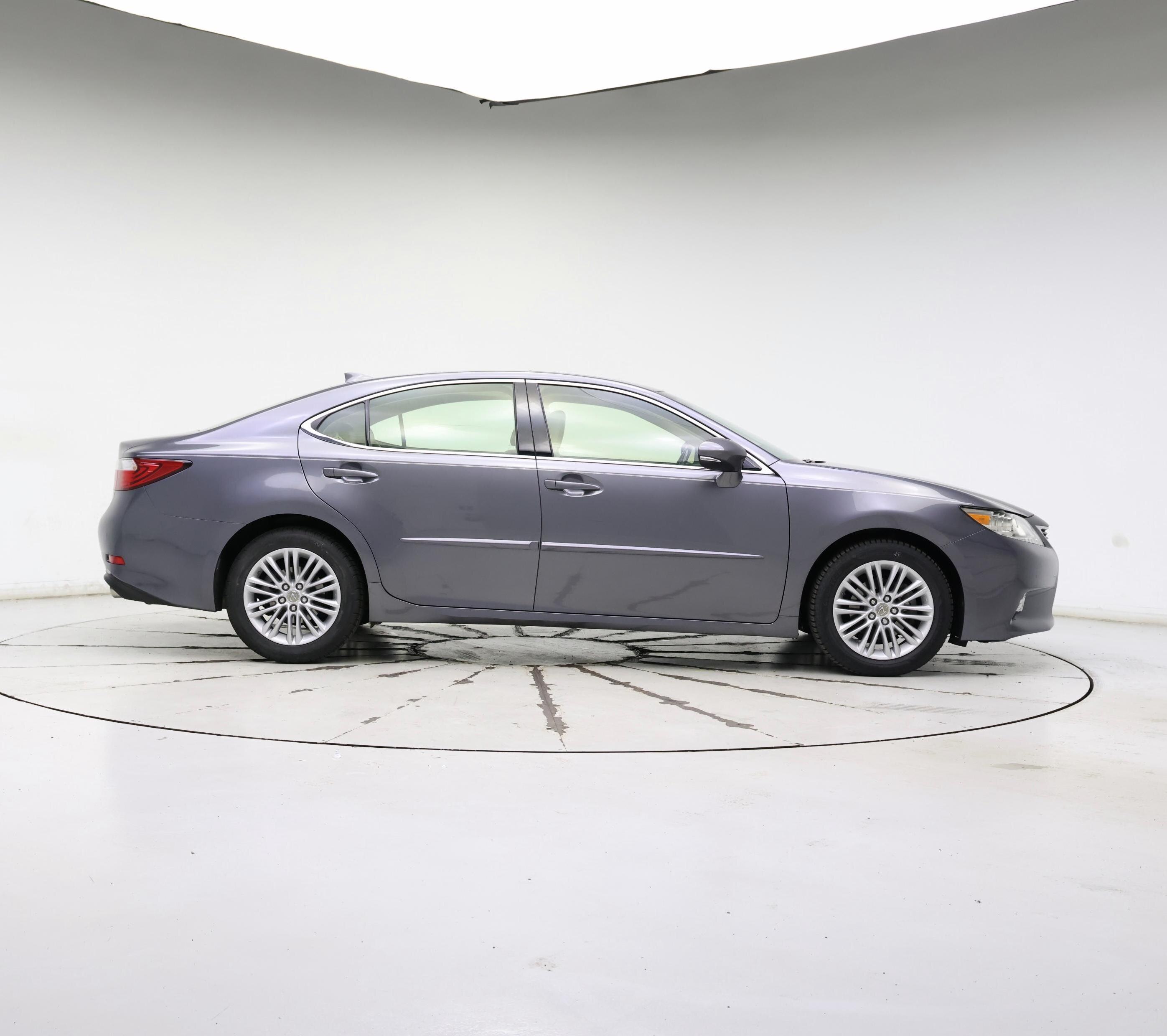 Thumbnail: 2015 Lexus ES - 7