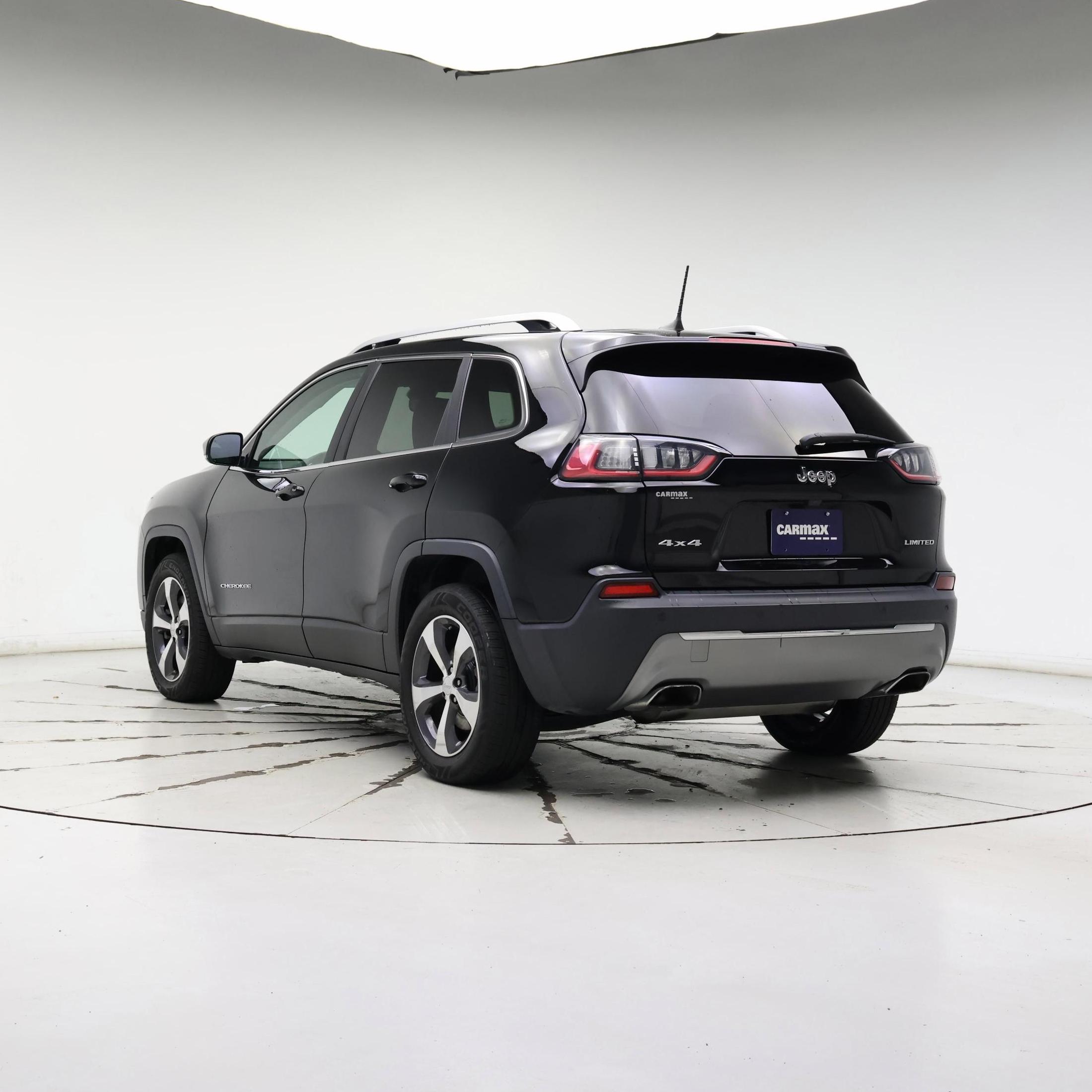 Thumbnail: 2019 Jeep Cherokee - 2