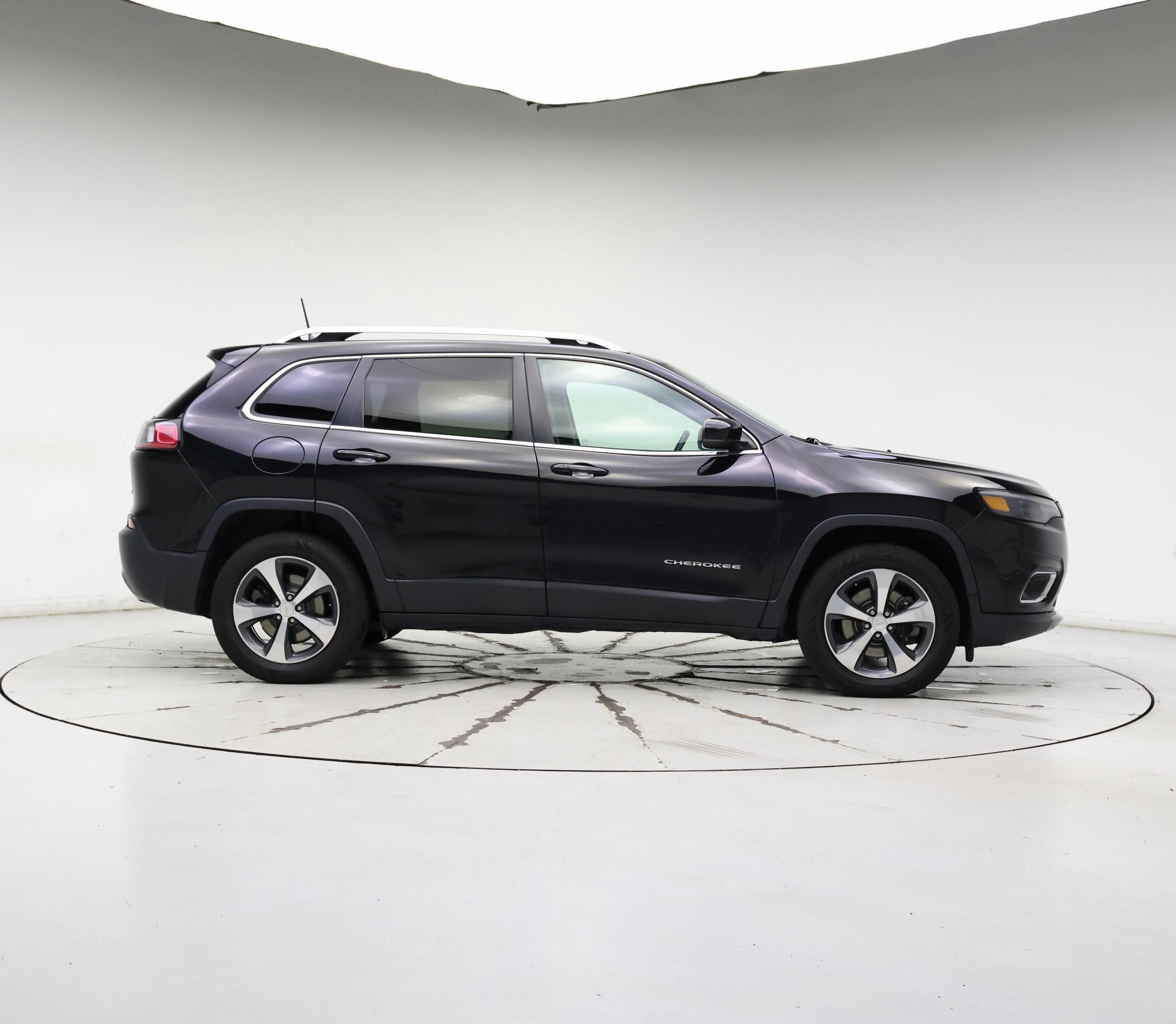 Thumbnail: 2019 Jeep Cherokee - 7