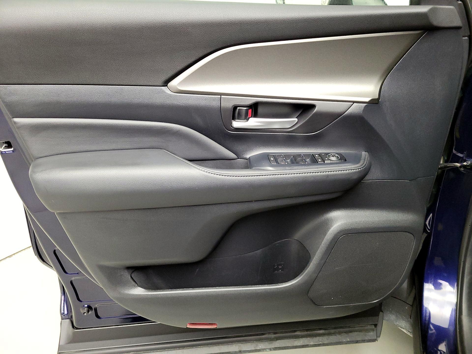 Thumbnail: 2024 Toyota Grand Highlander - 12