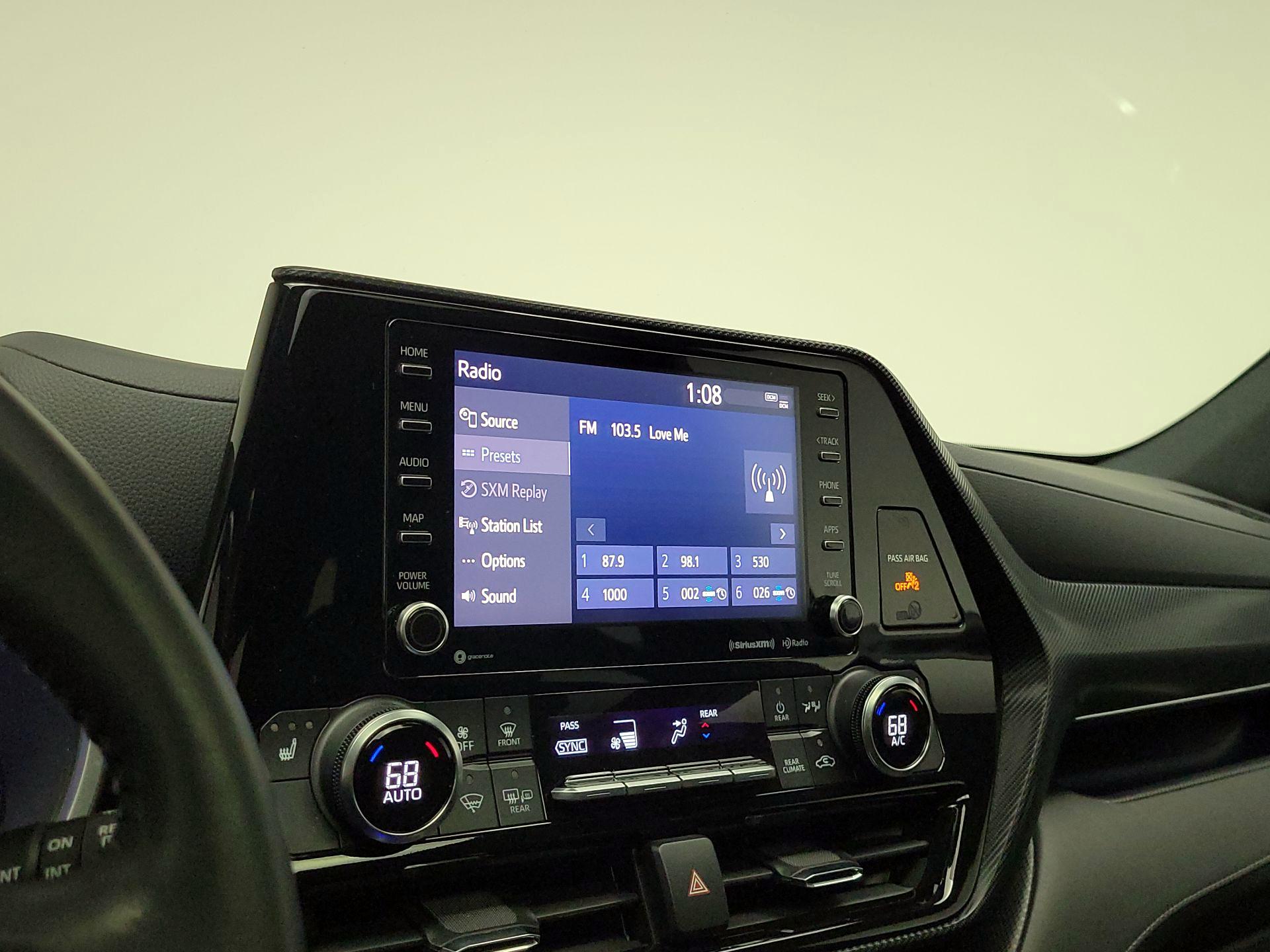 Thumbnail: 2021 Toyota Highlander - 15