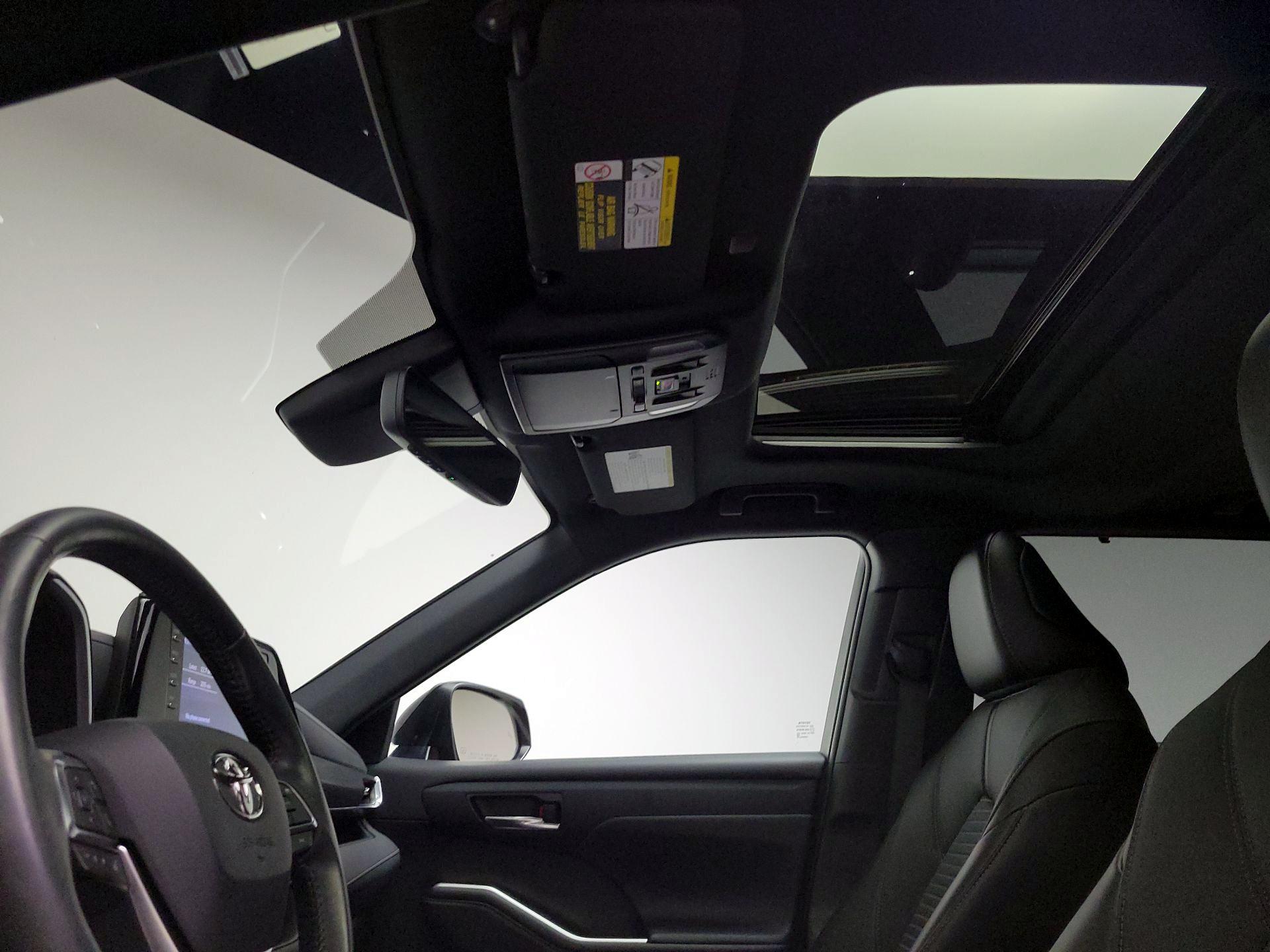 Thumbnail: 2021 Toyota Highlander - 19