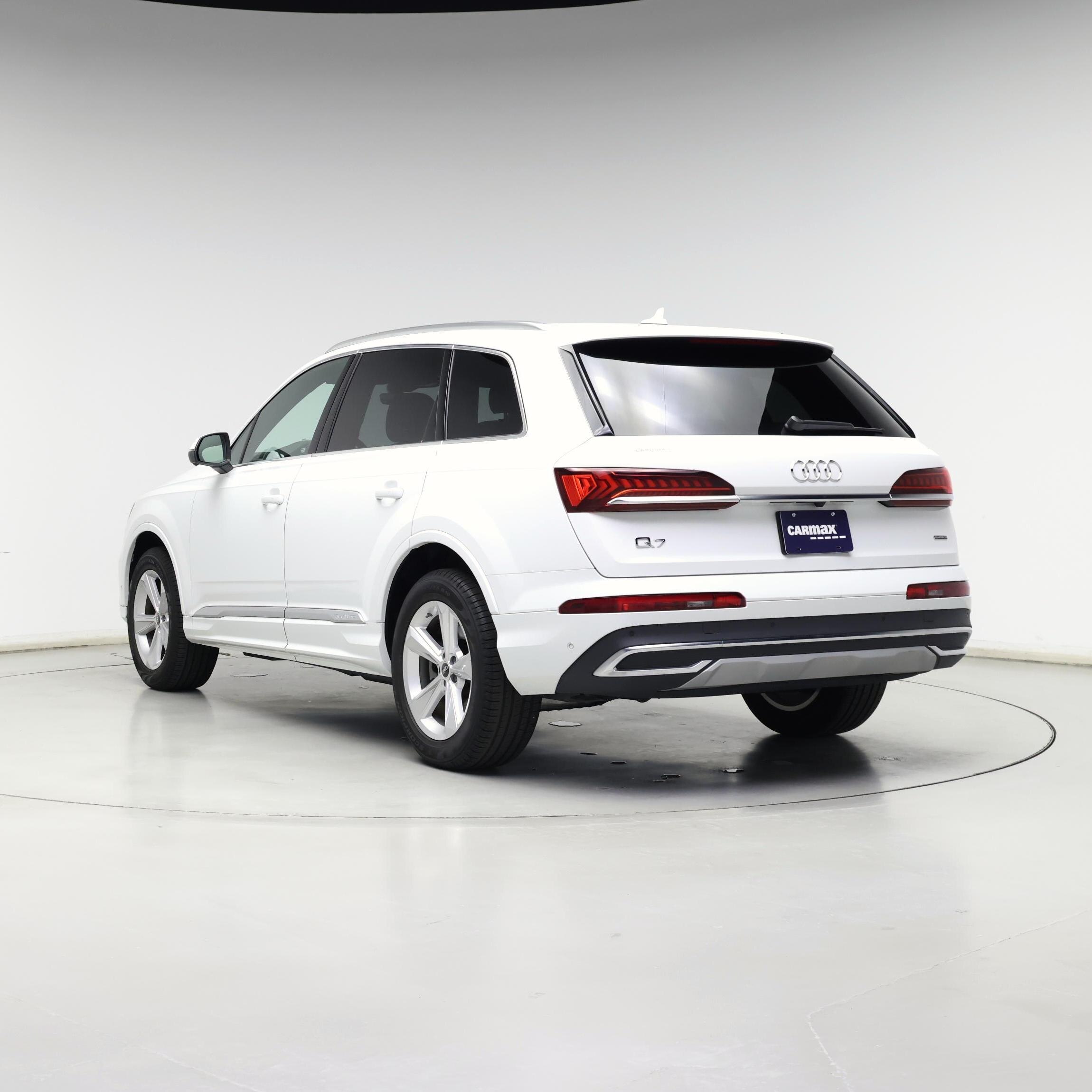 Thumbnail: 2023 Audi Q7 - 2