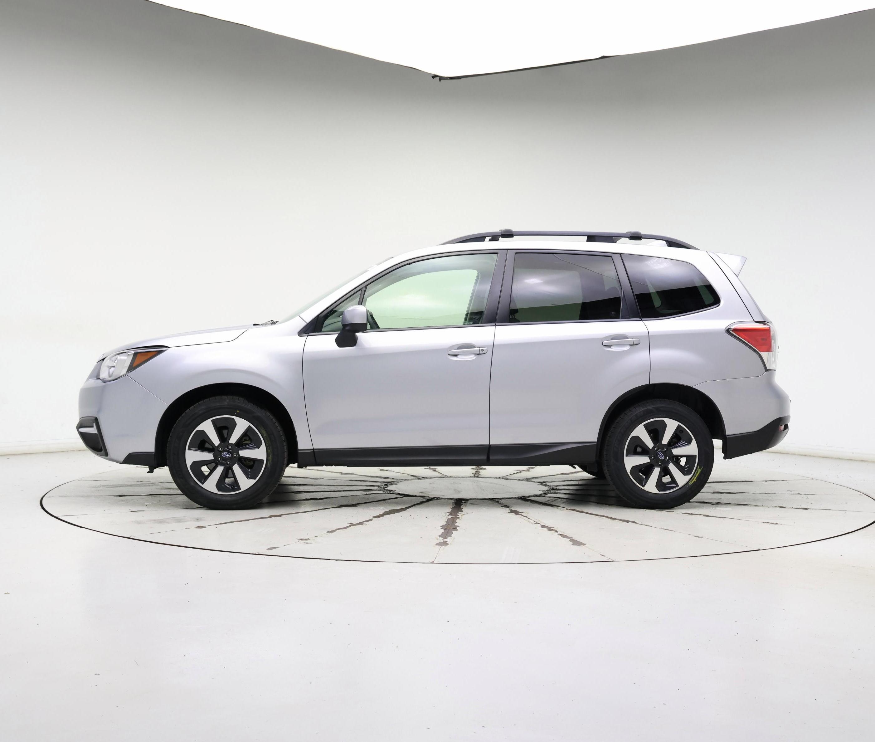 Thumbnail: 2018 Subaru Forester - 3