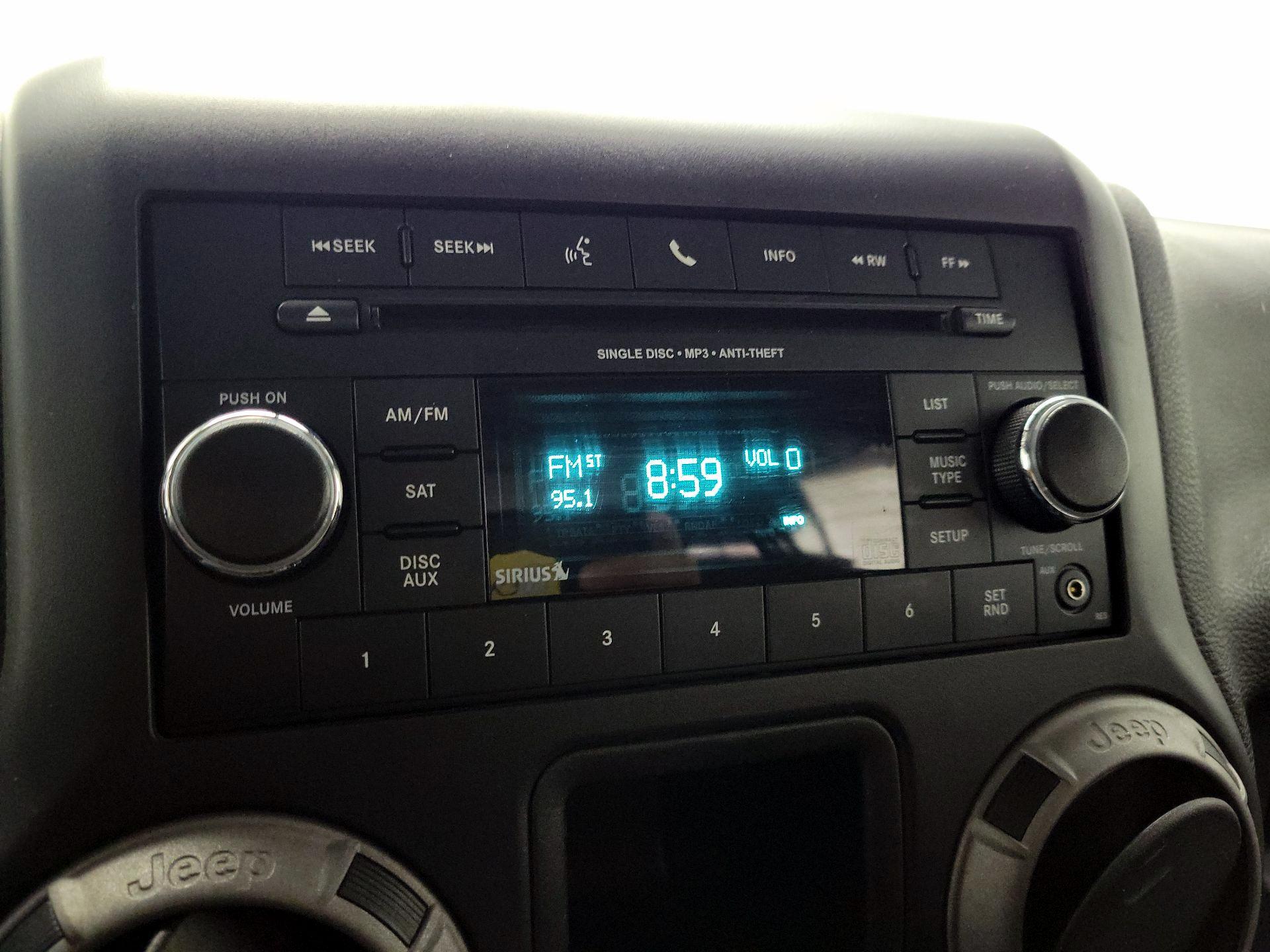 Thumbnail: 2016 Jeep Wrangler - 13