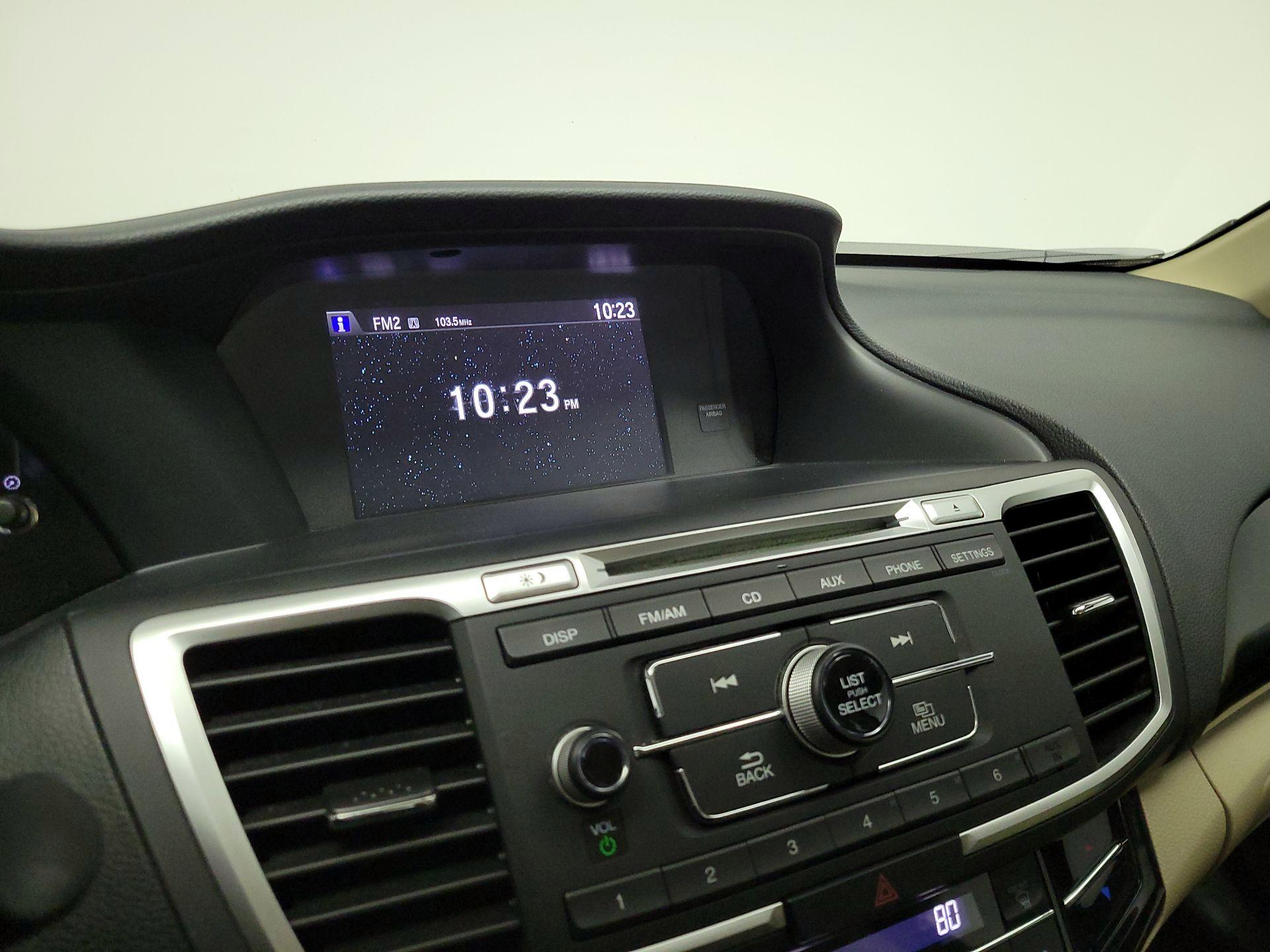 Thumbnail: 2016 Honda Accord - 15