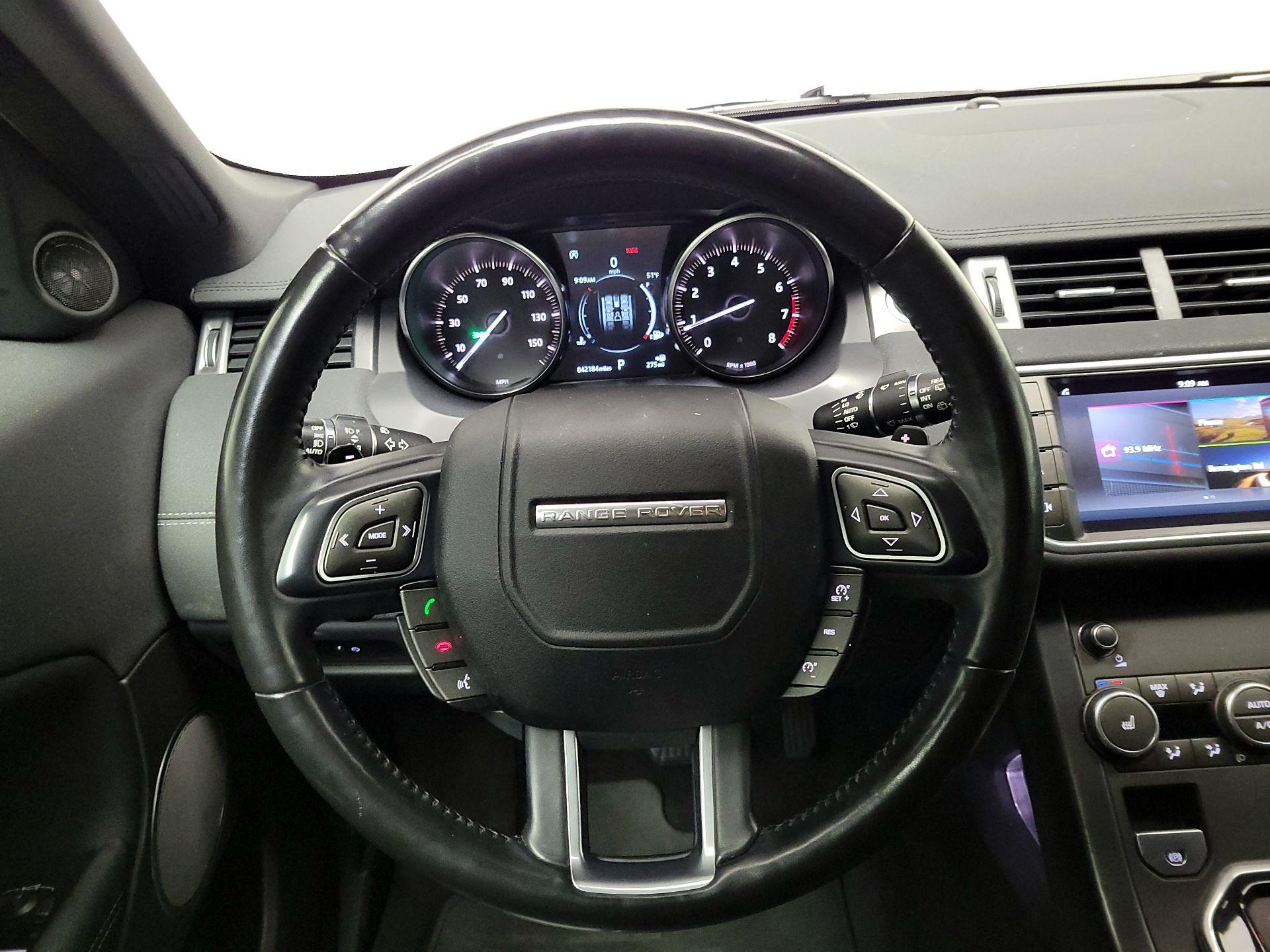 Thumbnail: 2019 Land Rover Range Rover Evoque - 10