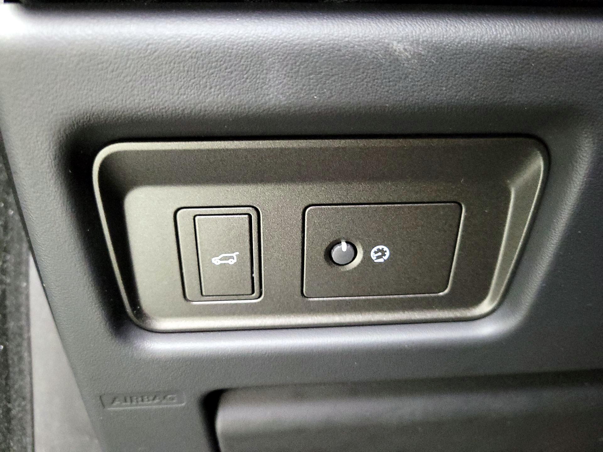 Thumbnail: 2019 Land Rover Range Rover Evoque - 13