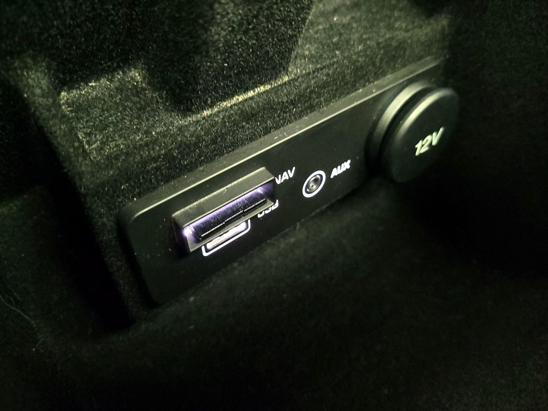 Thumbnail: 2019 Land Rover Range Rover Evoque - 18