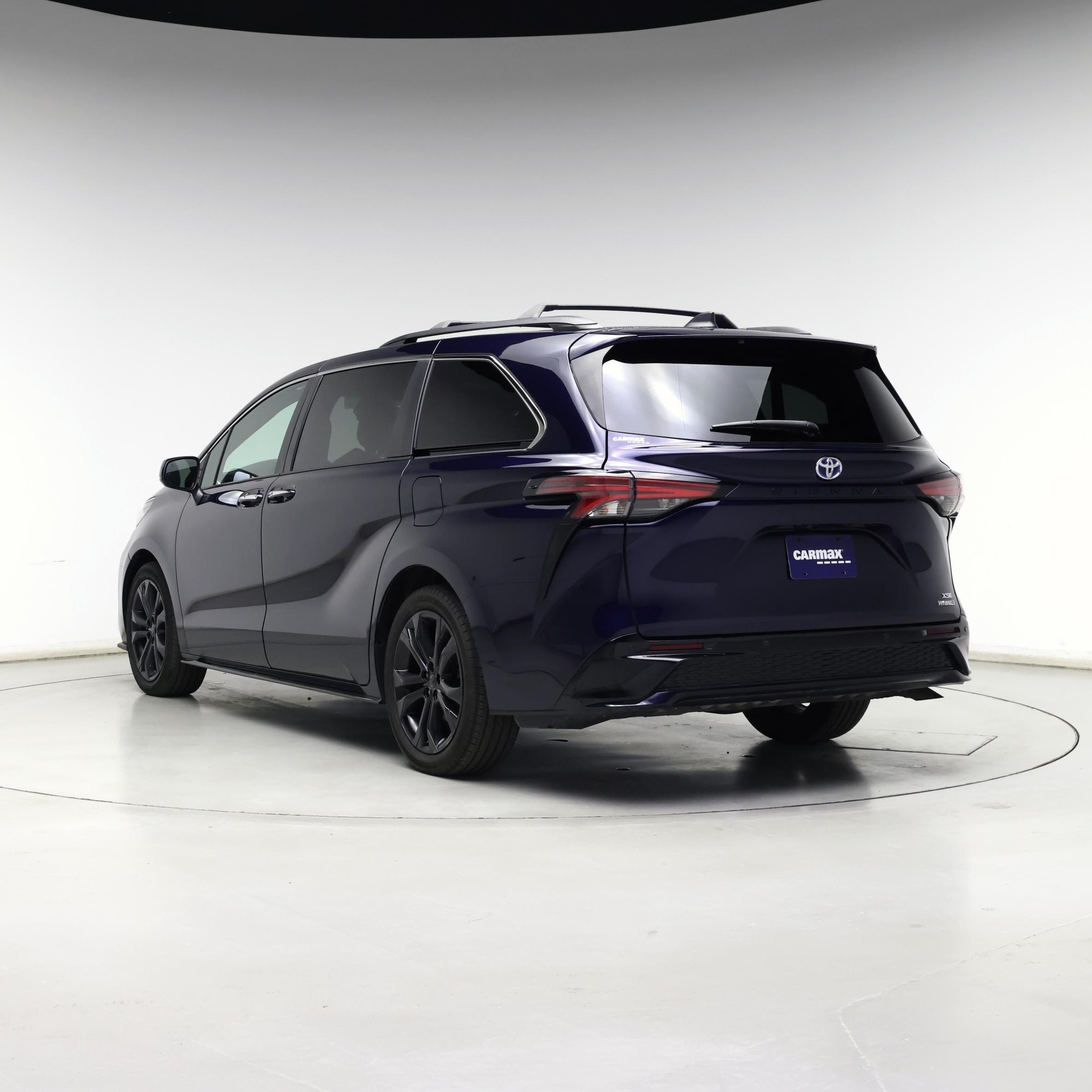 Thumbnail: 2022 Toyota Sienna - 2