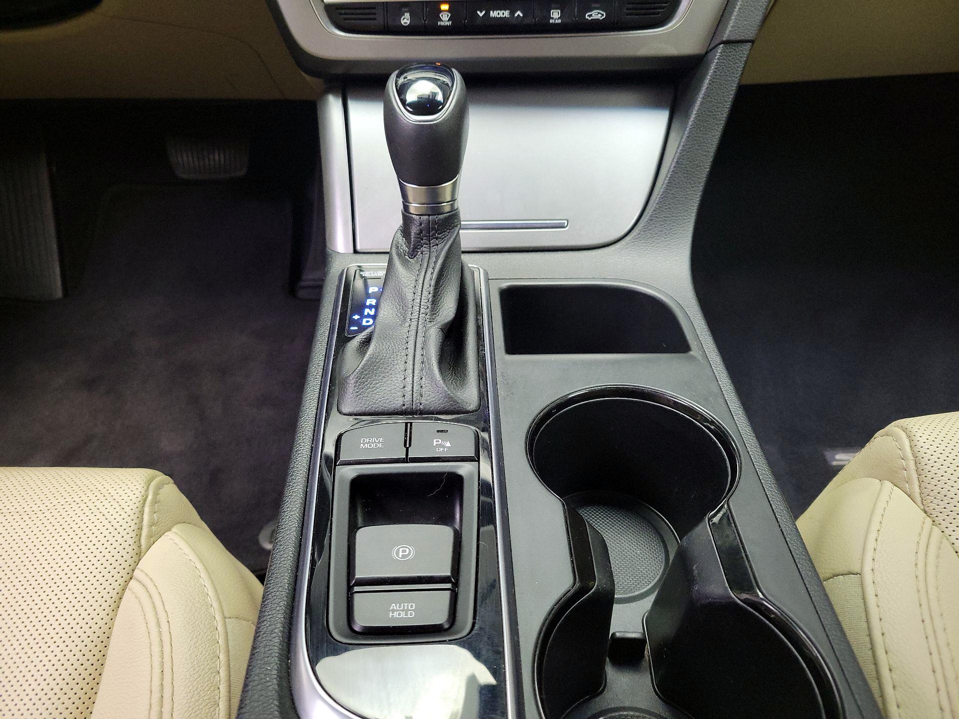 Thumbnail: 2016 Hyundai Sonata - 18