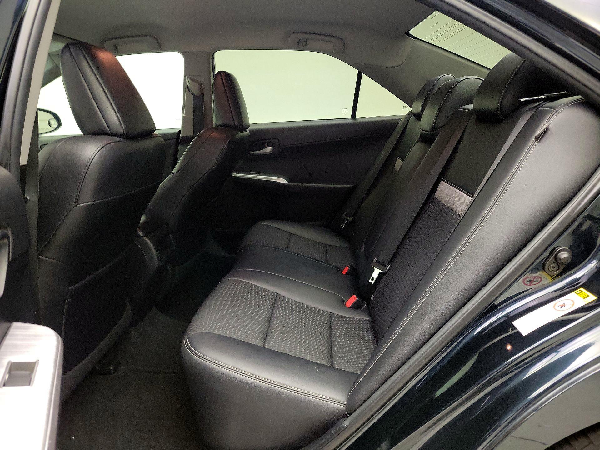 Thumbnail: 2014 Toyota Camry - 17