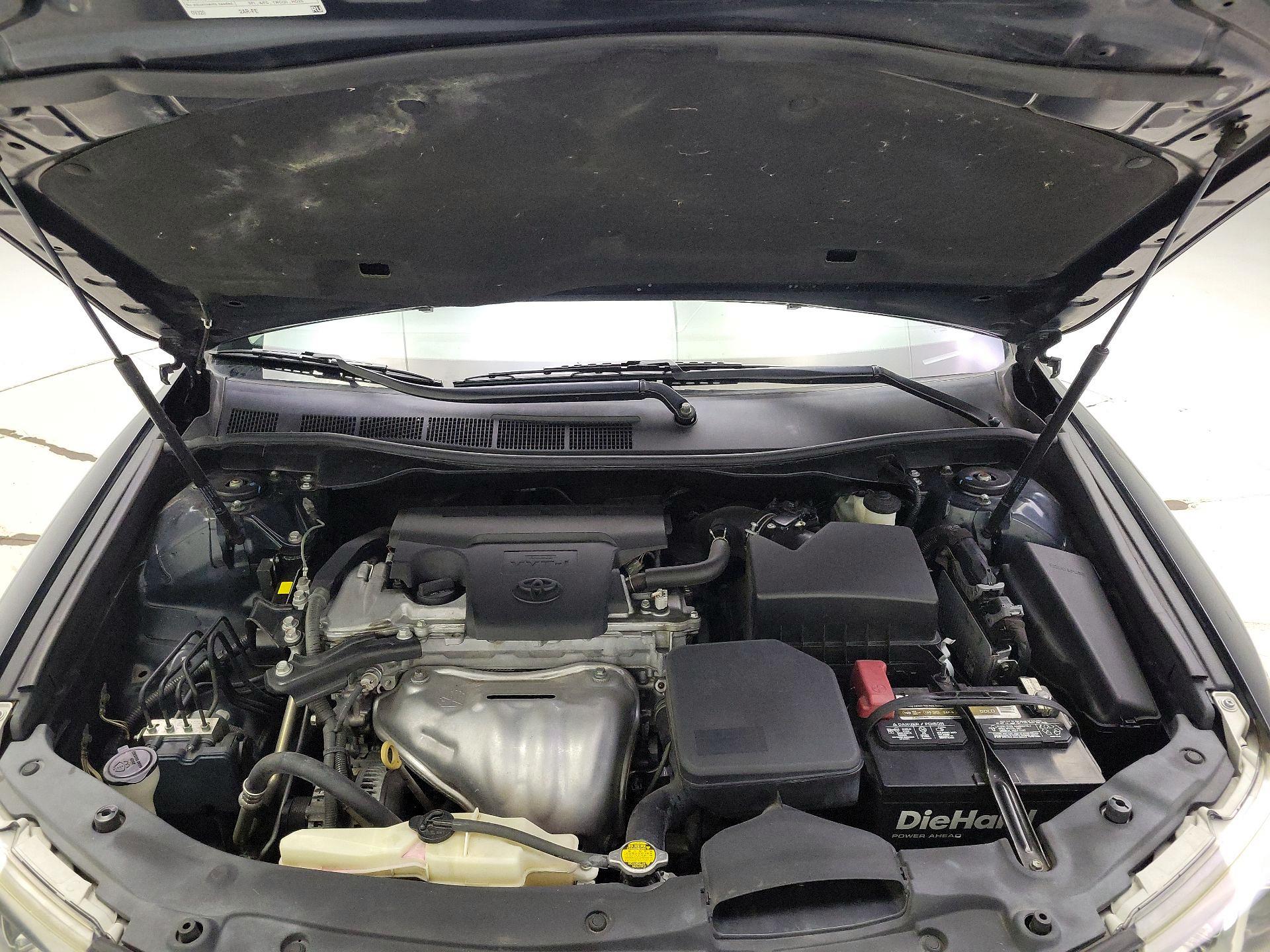 Thumbnail: 2014 Toyota Camry - 19