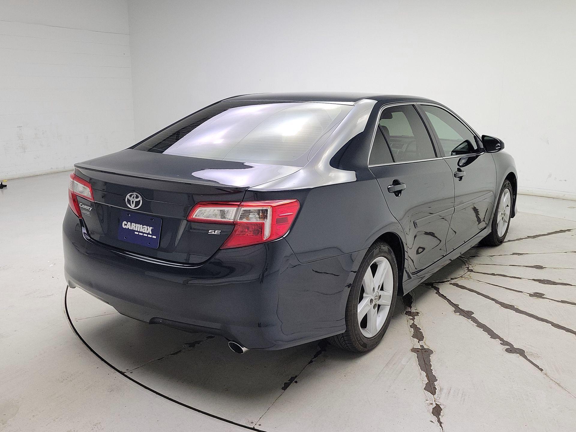 Thumbnail: 2014 Toyota Camry - 5