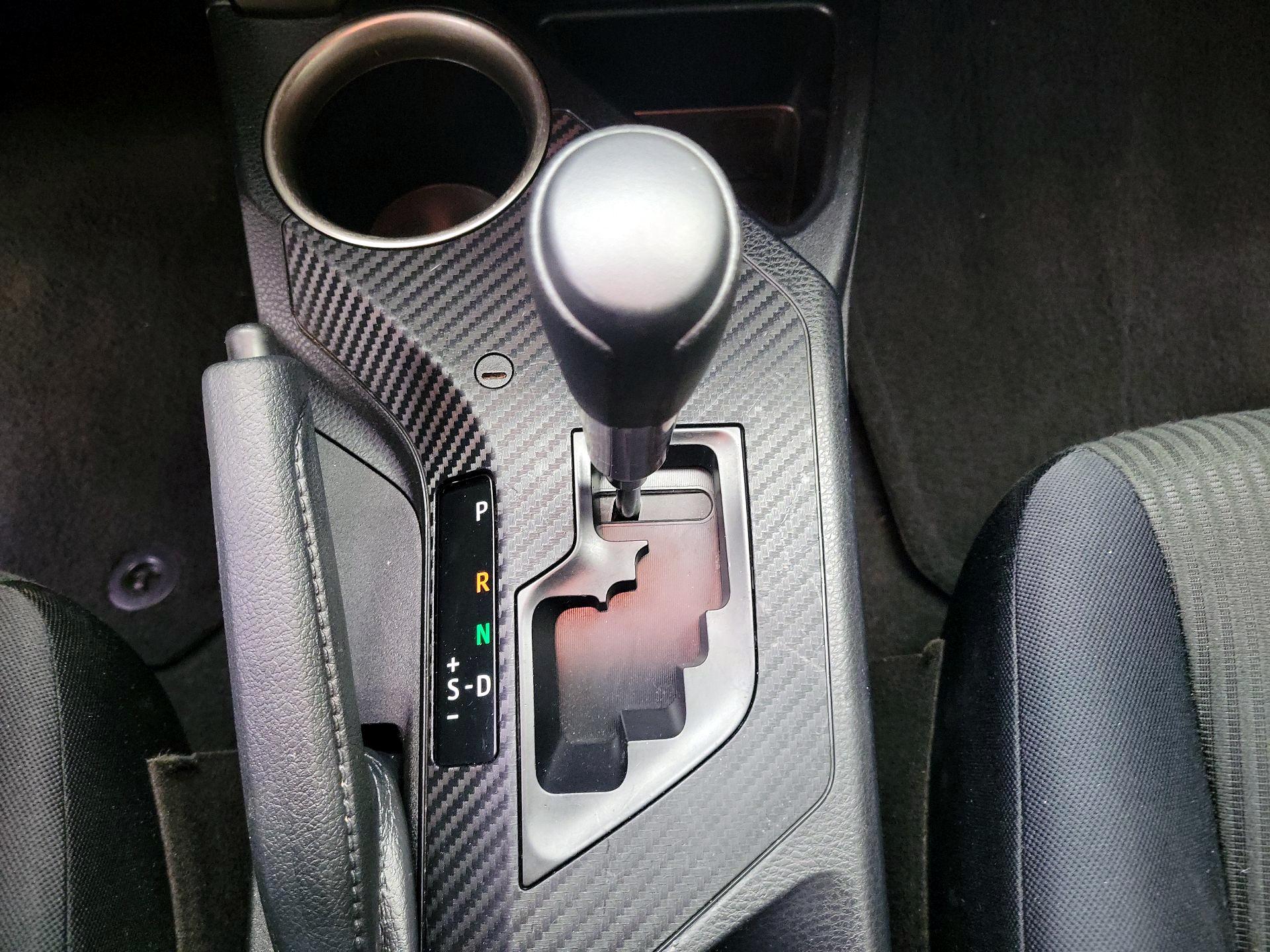 Thumbnail: 2015 Toyota RAV4 - 17