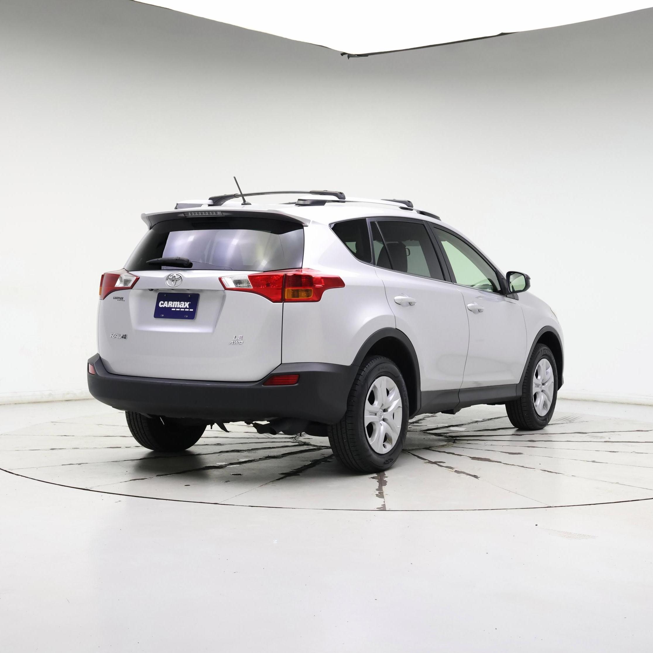 Thumbnail: 2015 Toyota RAV4 - 8