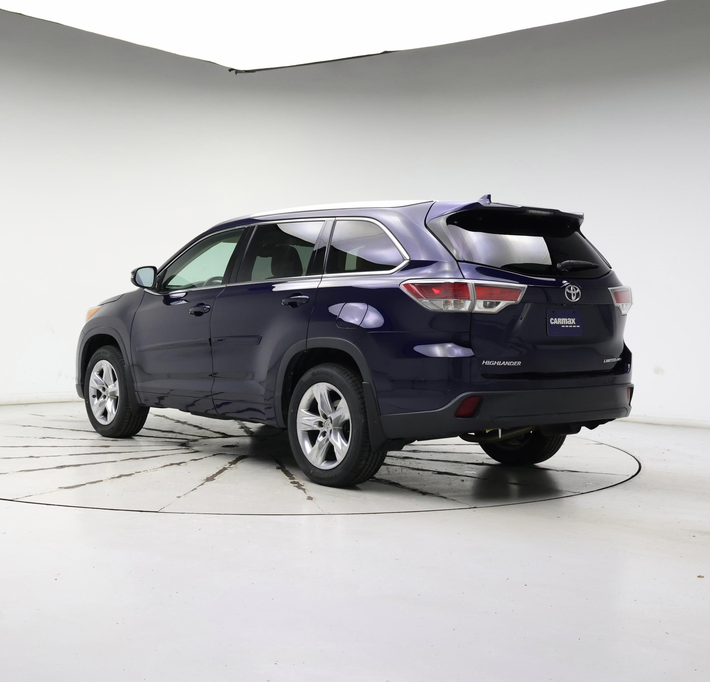 Thumbnail: 2015 Toyota Highlander - 2