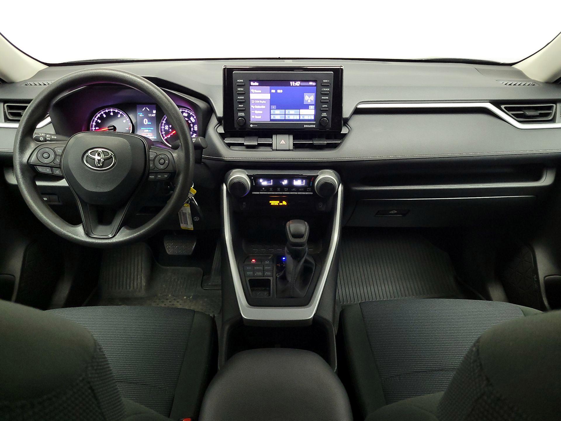 Thumbnail: 2022 Toyota RAV4 - 9